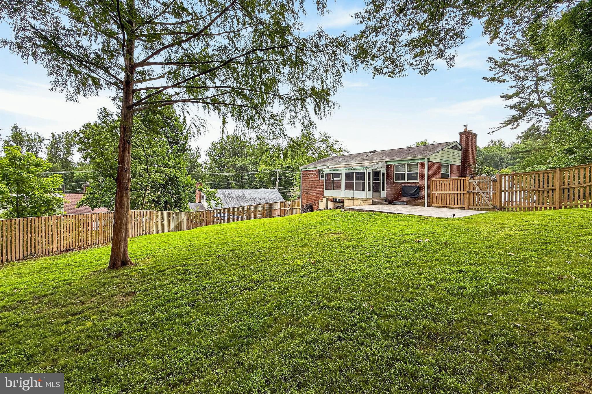 COLUMBIA PINES - Residential