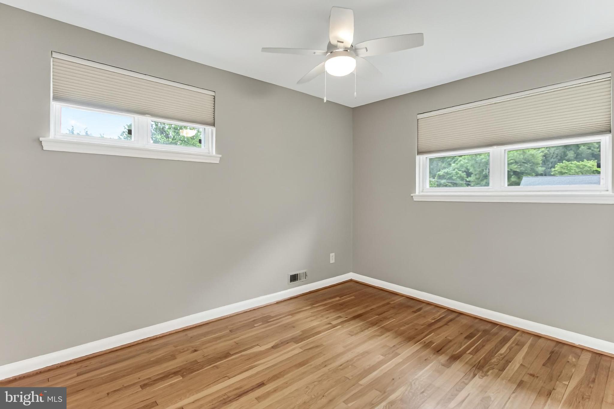 COLUMBIA PINES - Residential