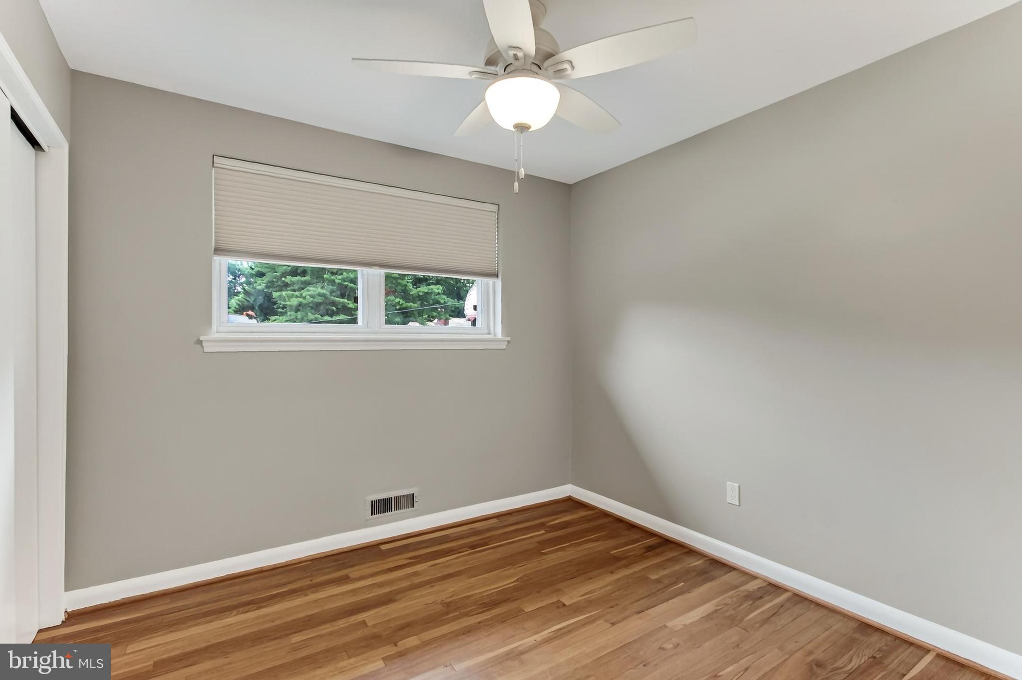 COLUMBIA PINES - Residential