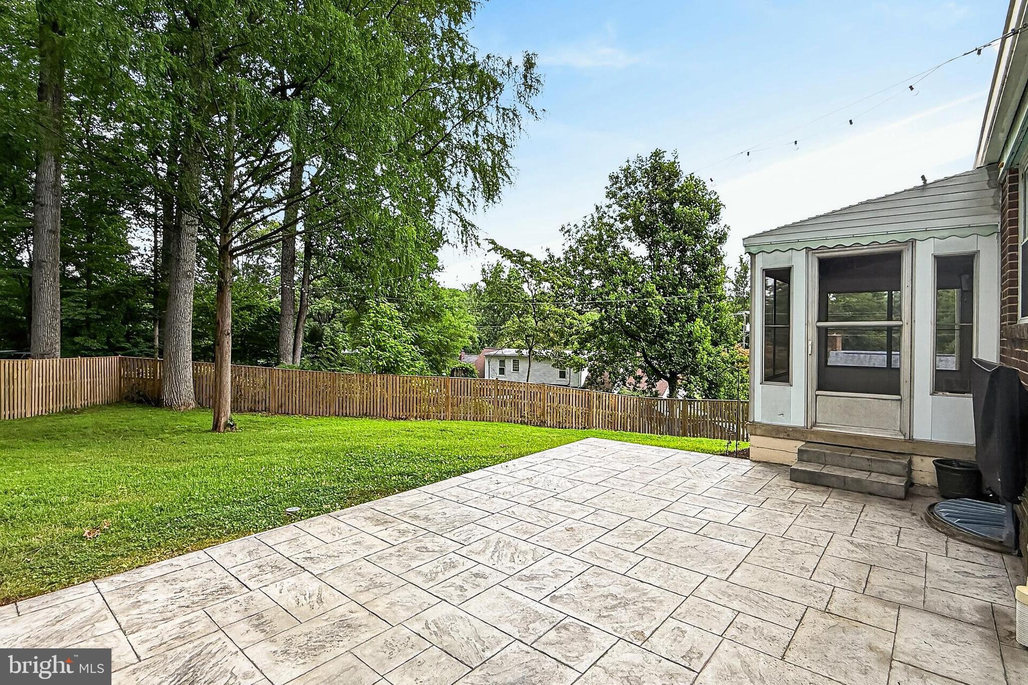 COLUMBIA PINES - Residential