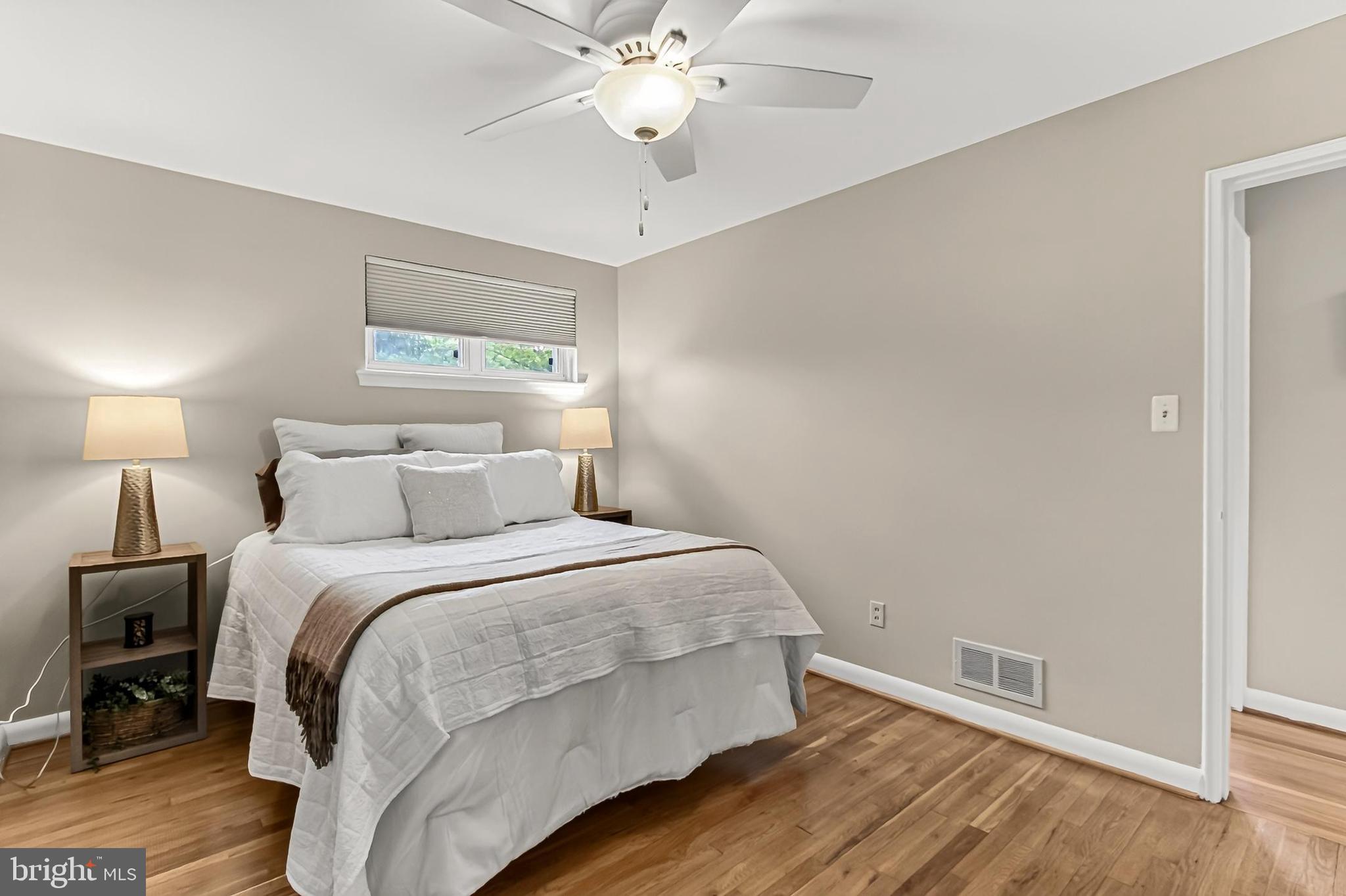 COLUMBIA PINES - Residential