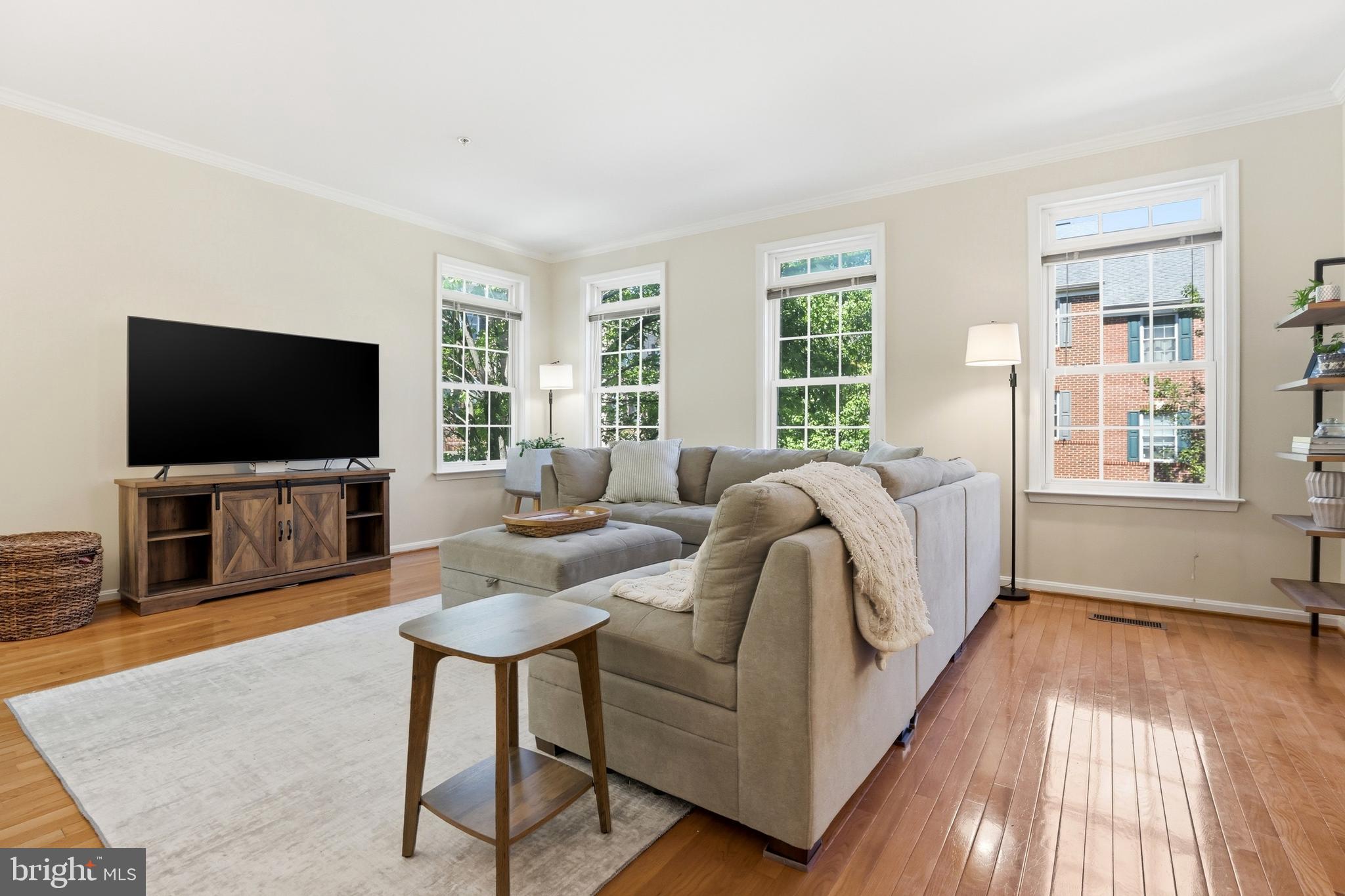 ORCHARD RUN TOWNHOUSE CONDOMINIUMS - Residential