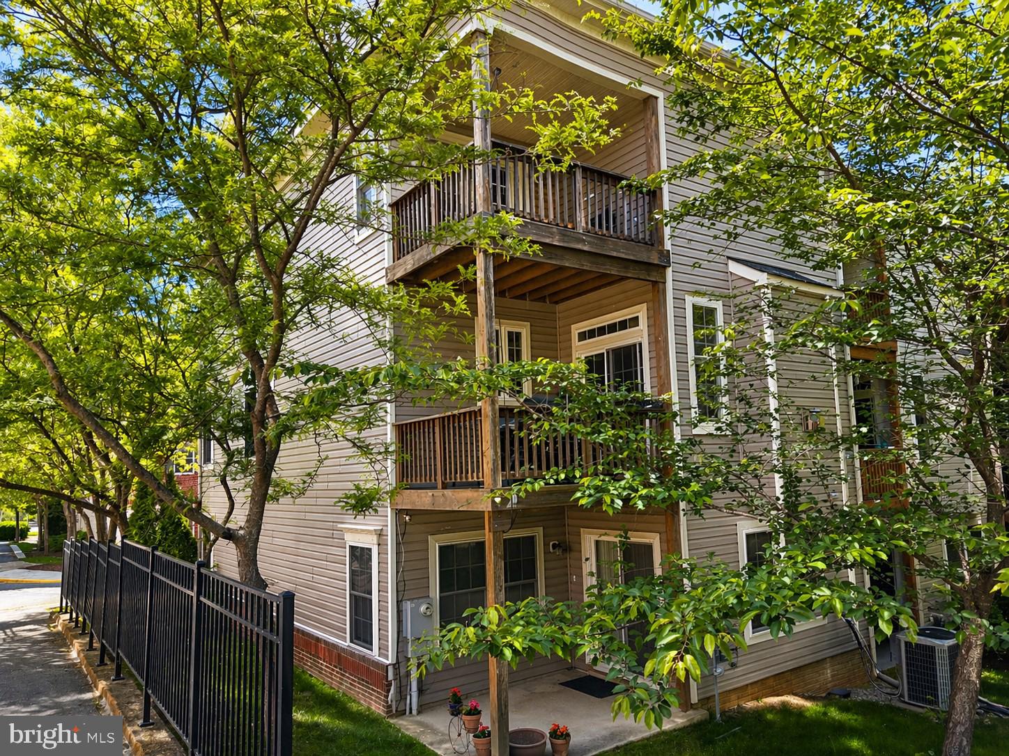 ORCHARD RUN TOWNHOUSE CONDOMINIUMS - Residential