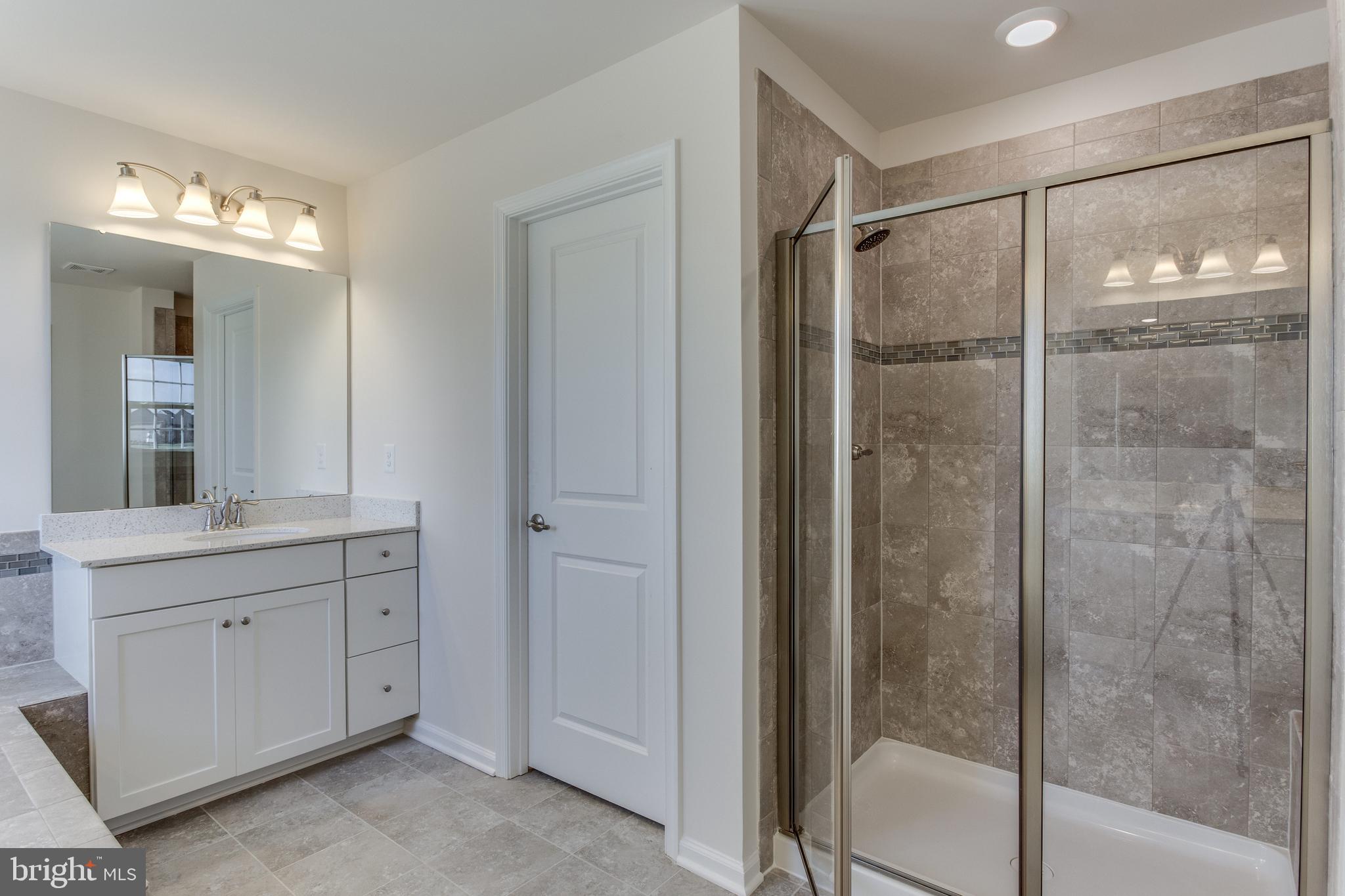 HERITAGE ESTATES - Residential