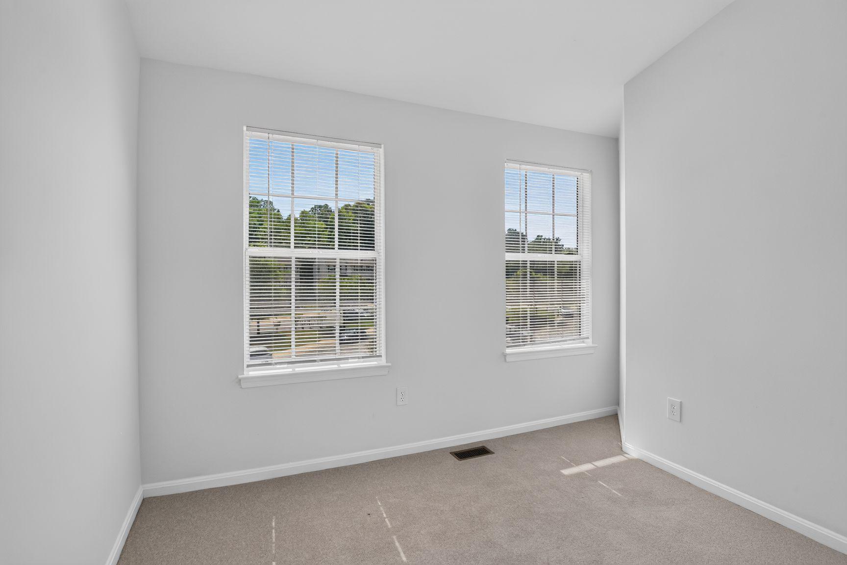 PINEY ORCHARD - Residential