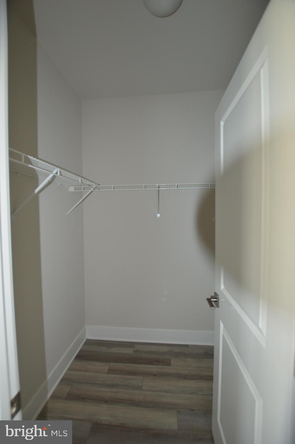 MACALLAN CROSSING - Residential Lease