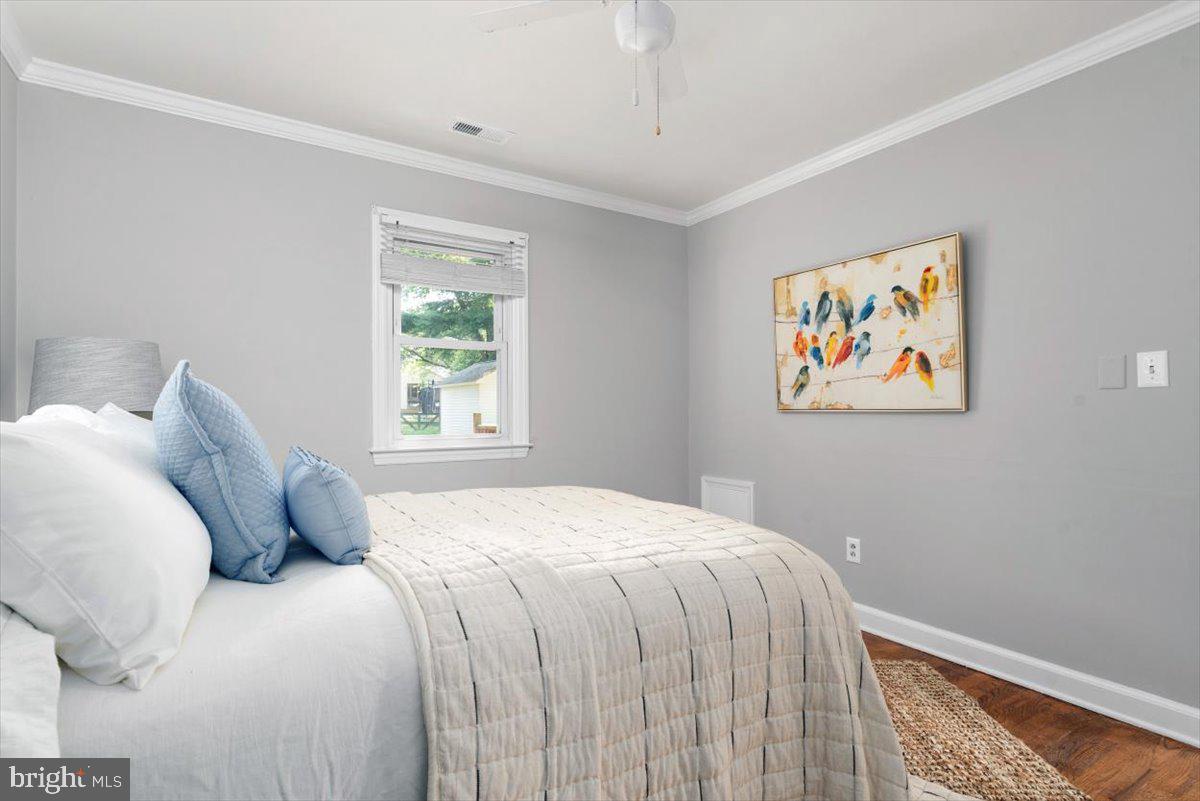 CENTREVILLE HEIGHTS - Residential