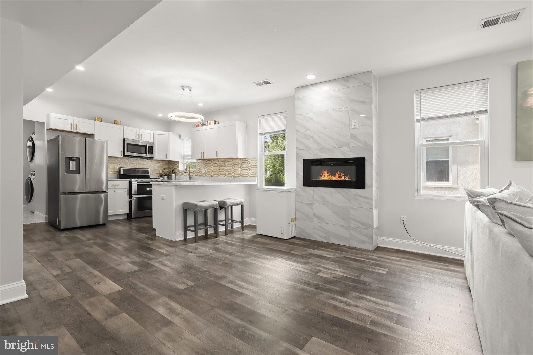 HAMILTON - Residential