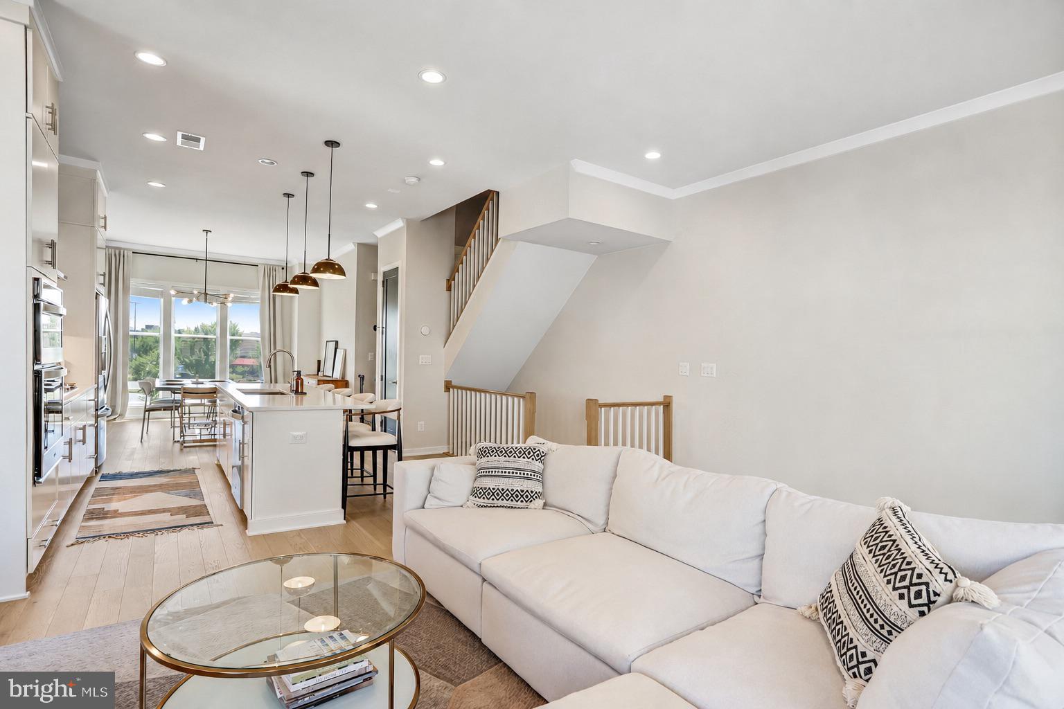 COMMONWEALTH PLACE AT WESTFIELDS - Residential