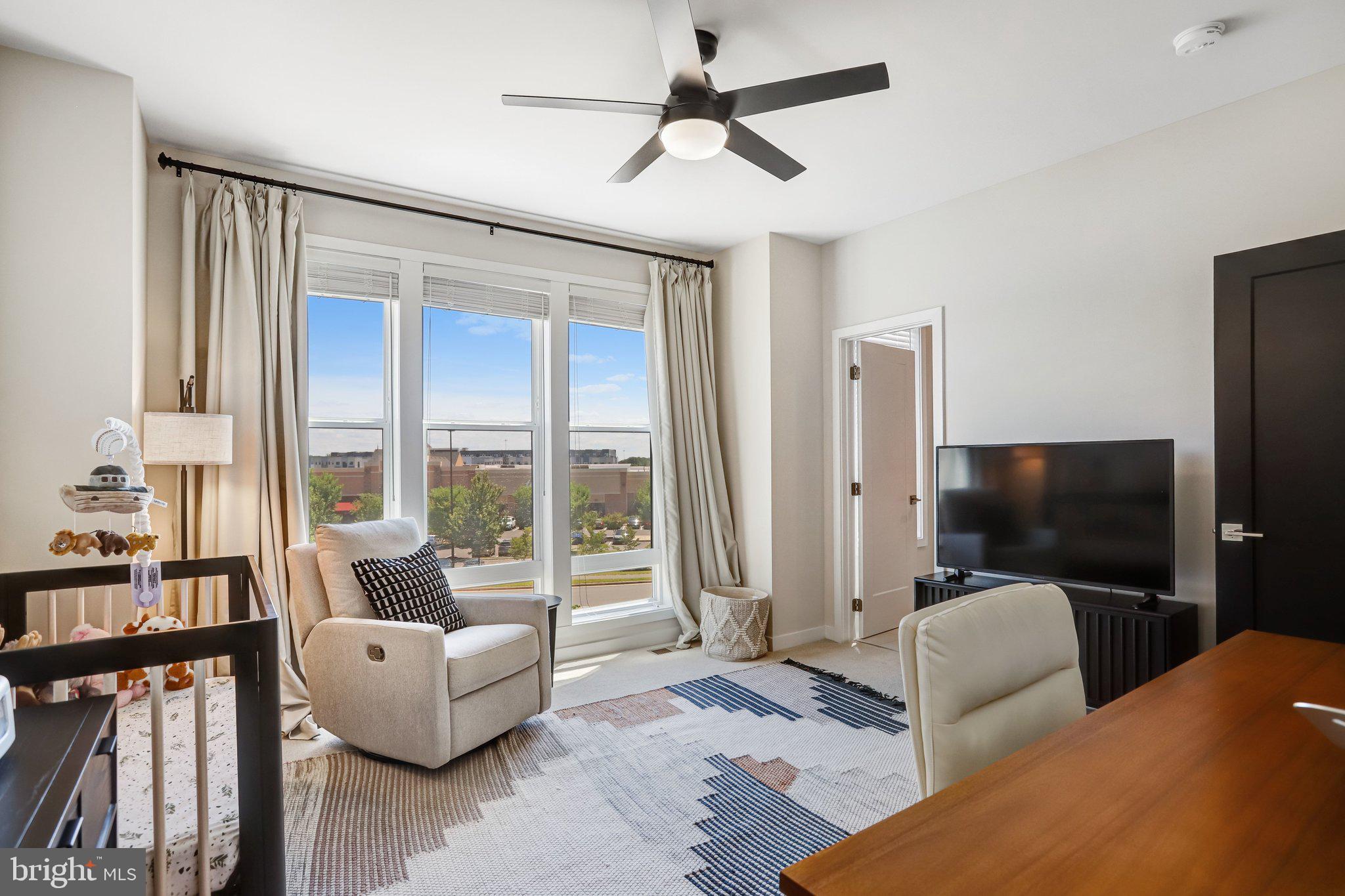 COMMONWEALTH PLACE AT WESTFIELDS - Residential