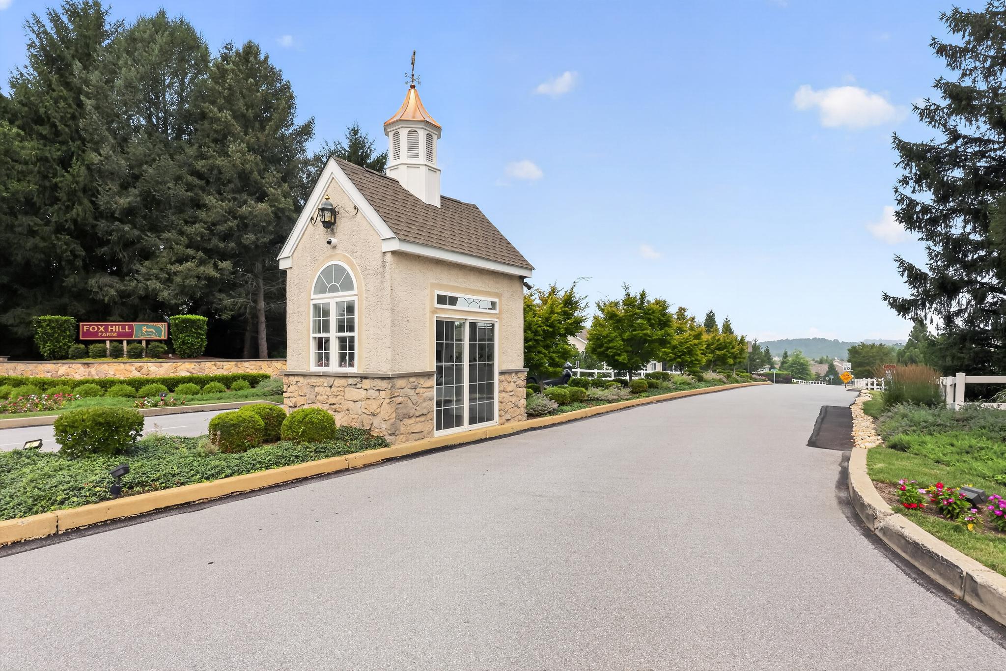 FOX HILL FARM - Residential