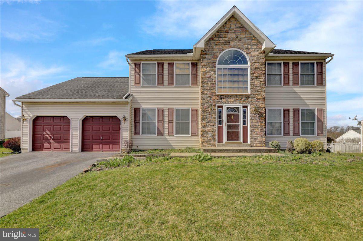 Located in Heidelberg Run West community, you will find this large center hall colonial home in Conrad Weiser School District. The home features a 2 story foyer, 4 generous sized Bedrooms, 3.5 Baths and a finished basement. You will love the large Master bedroom with en suite and large walk in closet. The home has economical gas heat and hot water. This home is conveniently located to shopping, restaurants and major routes.