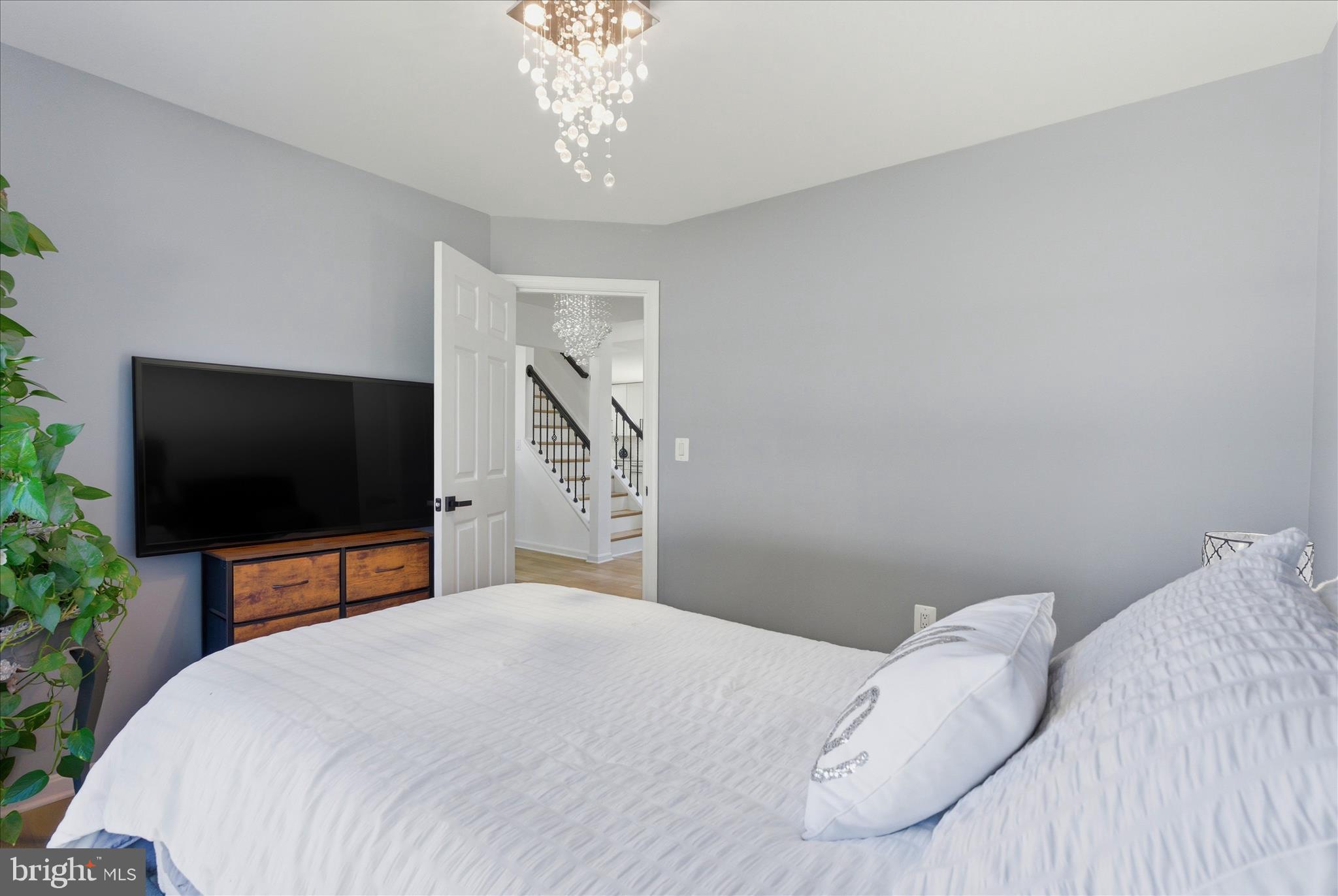 ASHFORD - Residential
