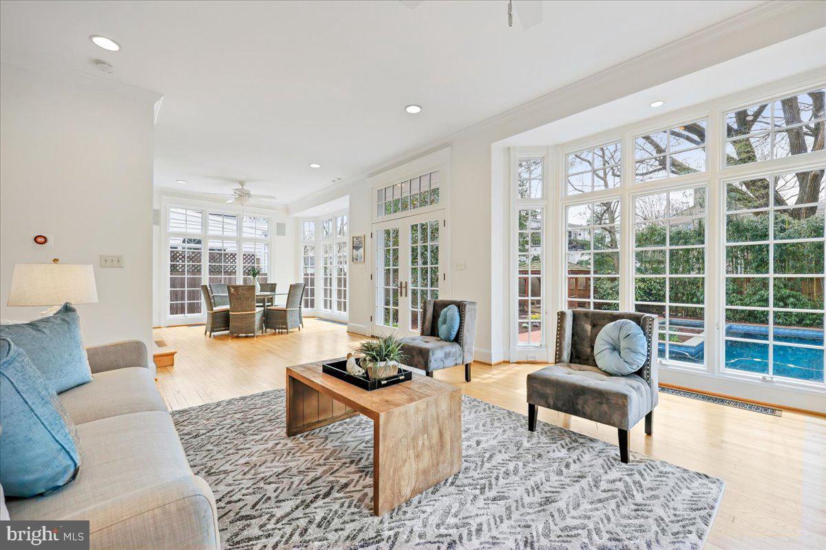 CHEVY CHASE TERRACE - Residential