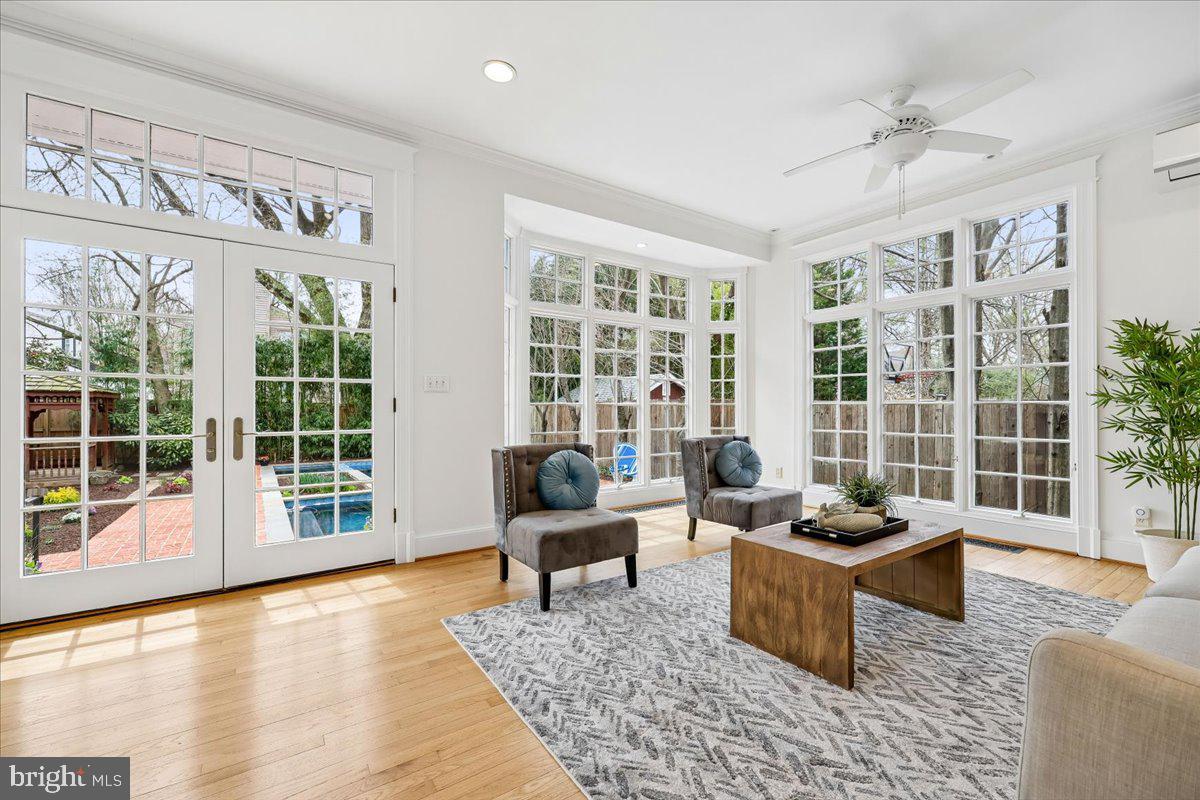 CHEVY CHASE TERRACE - Residential