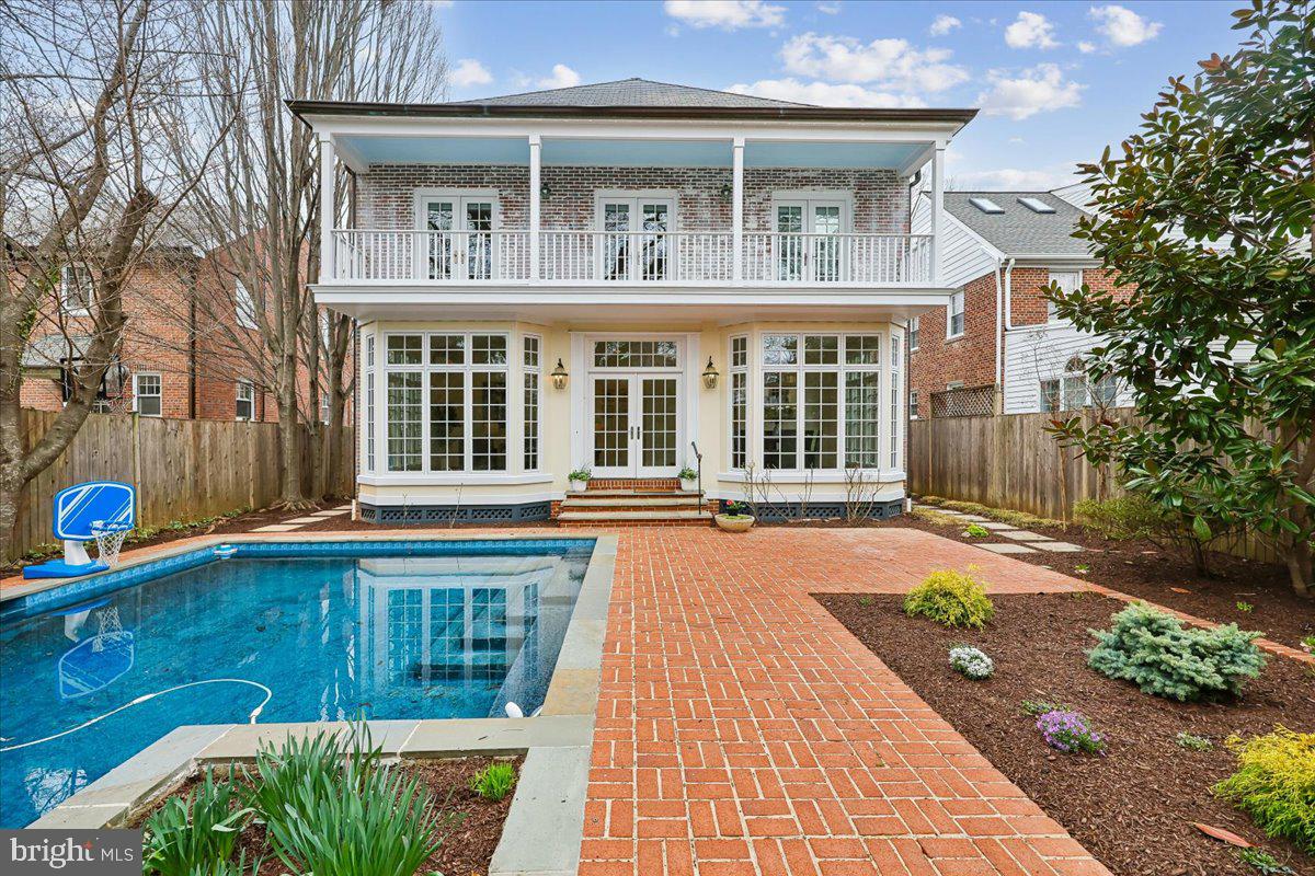 CHEVY CHASE TERRACE - Residential
