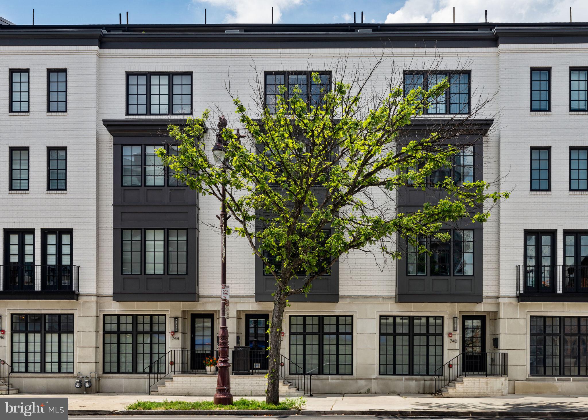 GRADUATE HOSPITAL - Residential