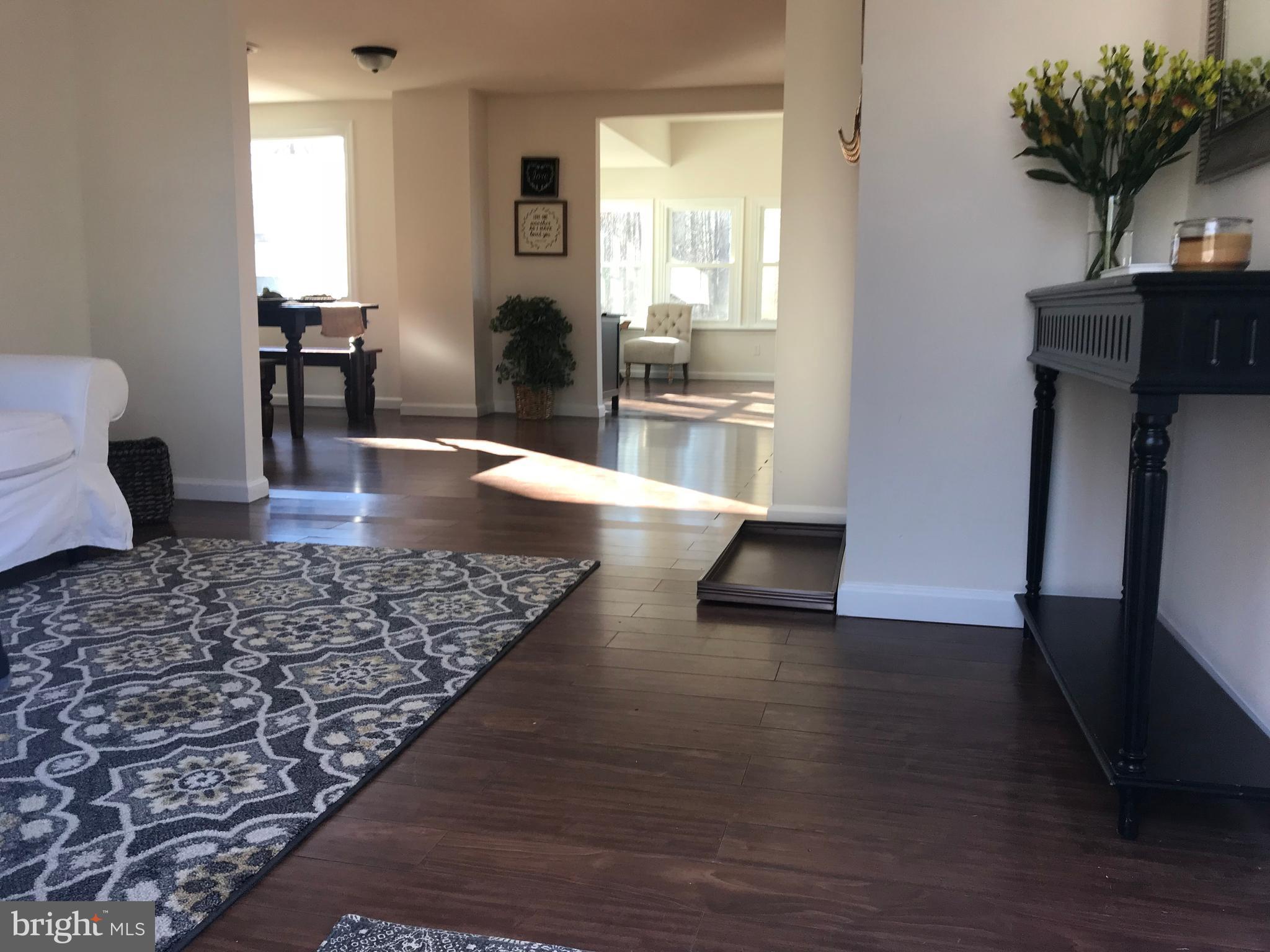 RHOADESVILLE - Residential