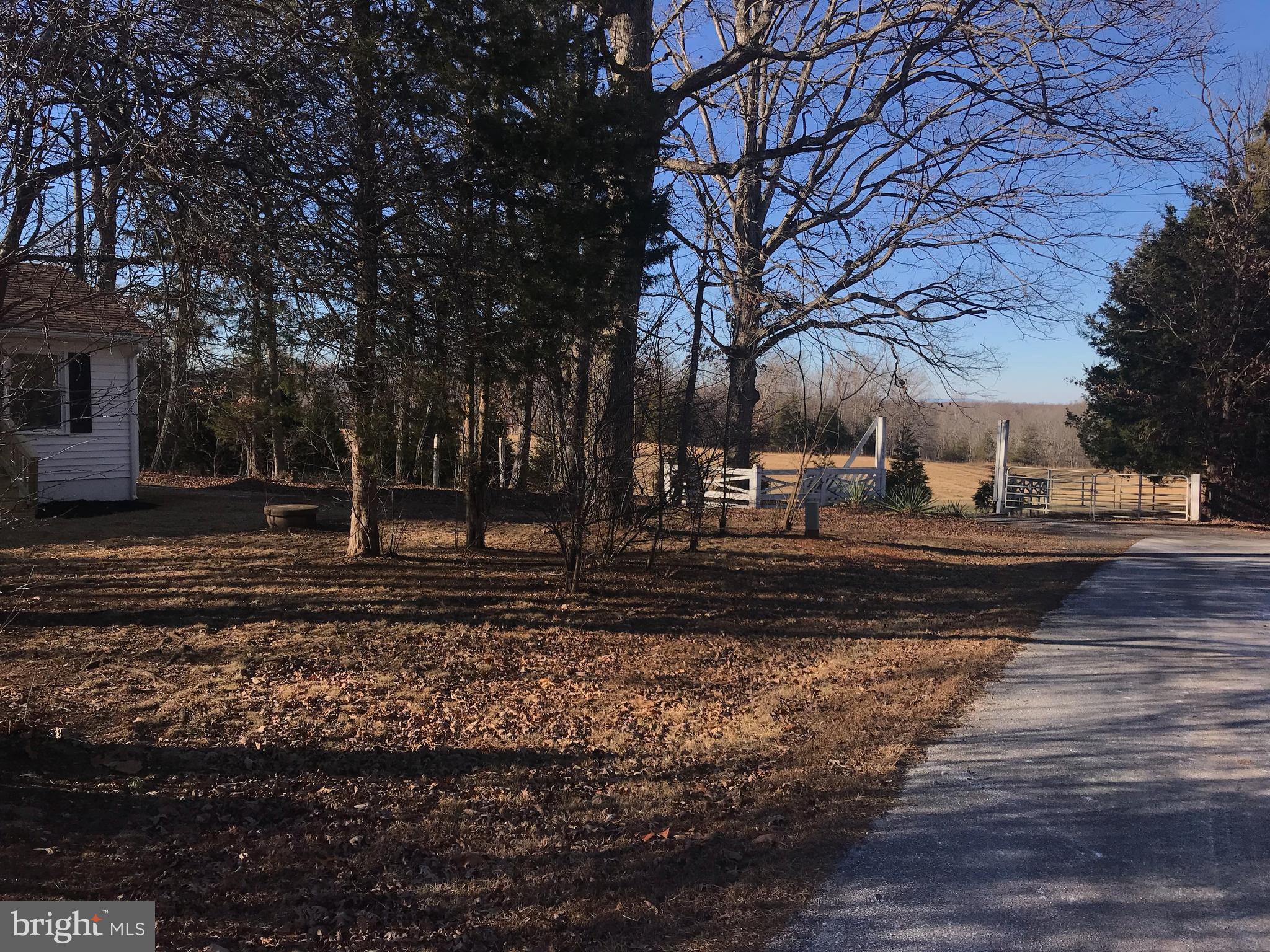 RHOADESVILLE - Residential