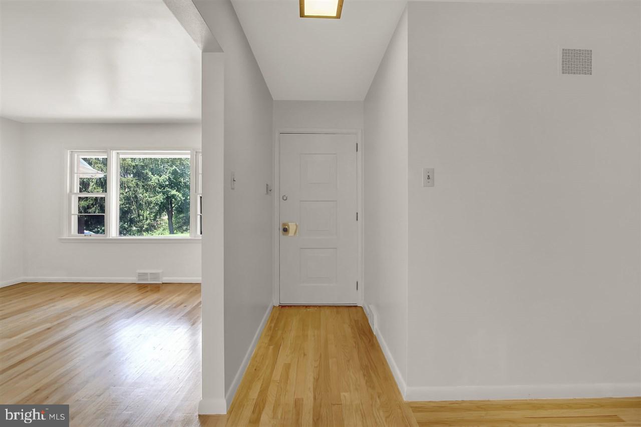 STRATHCONA-HILLCROFT - Residential