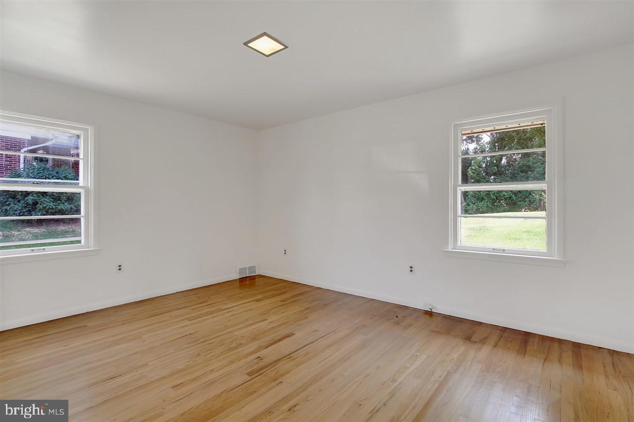 STRATHCONA-HILLCROFT - Residential