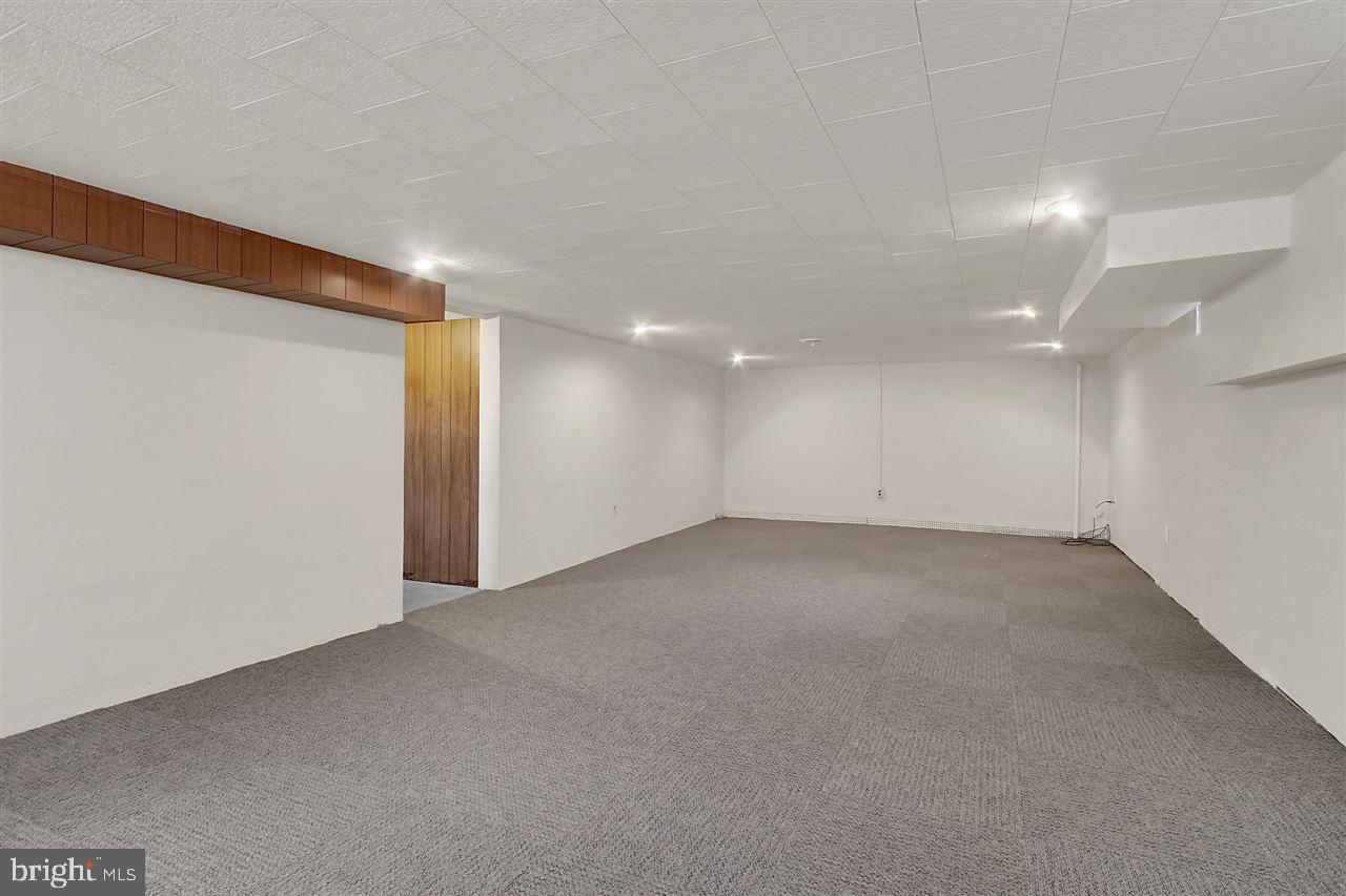 STRATHCONA-HILLCROFT - Residential
