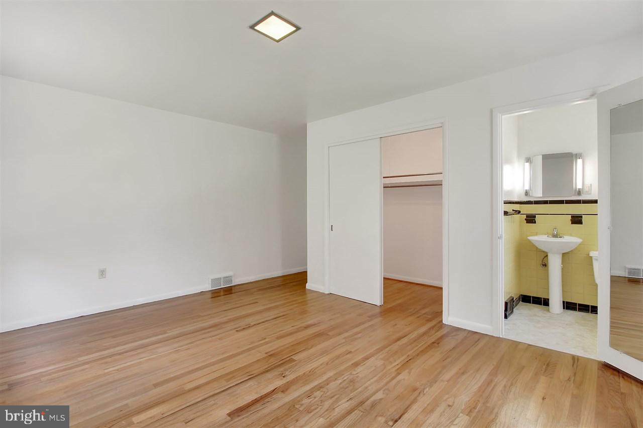 STRATHCONA-HILLCROFT - Residential