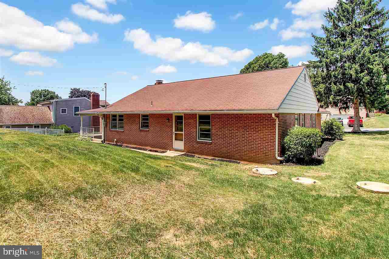 STRATHCONA-HILLCROFT - Residential