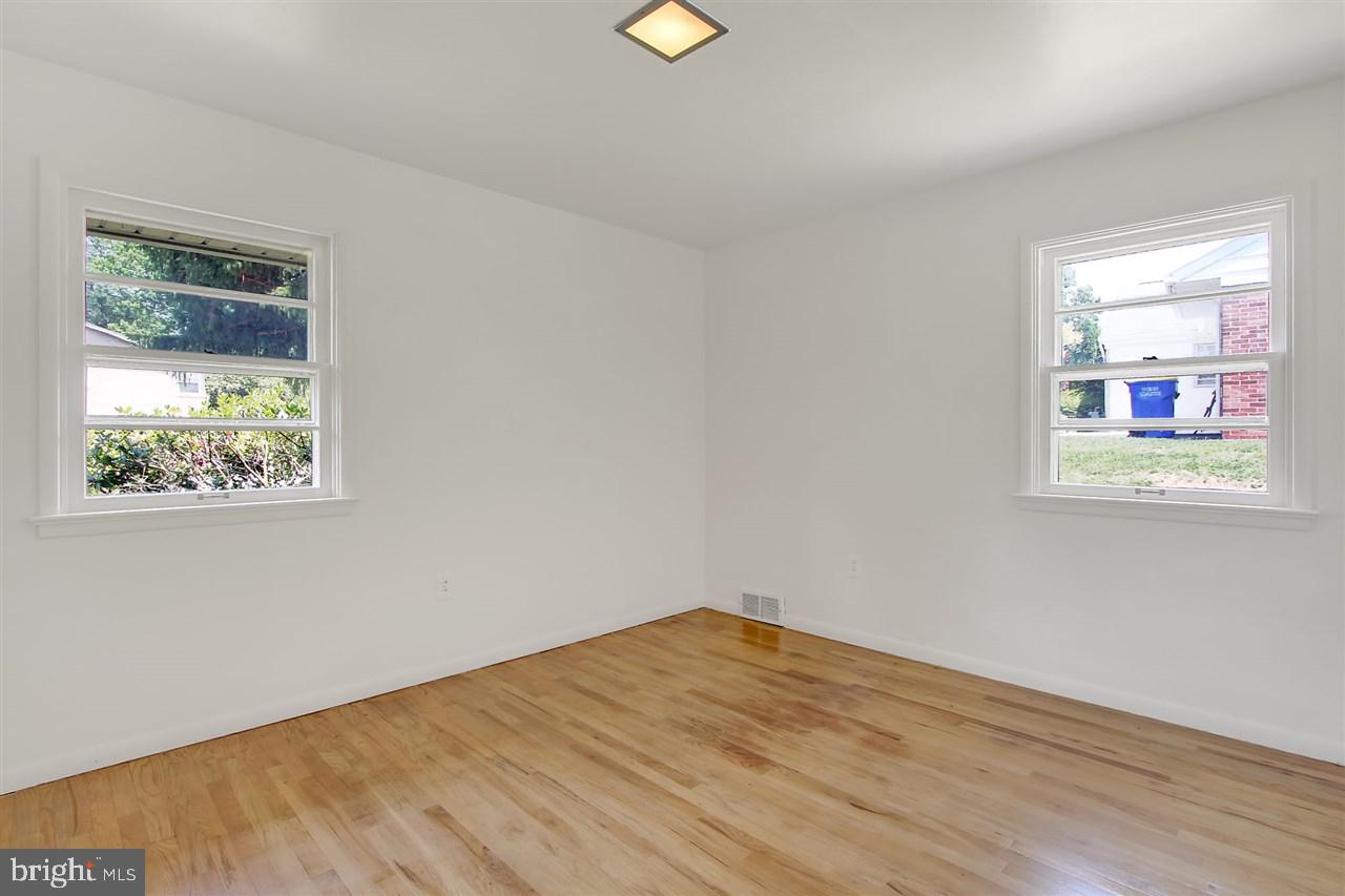 STRATHCONA-HILLCROFT - Residential