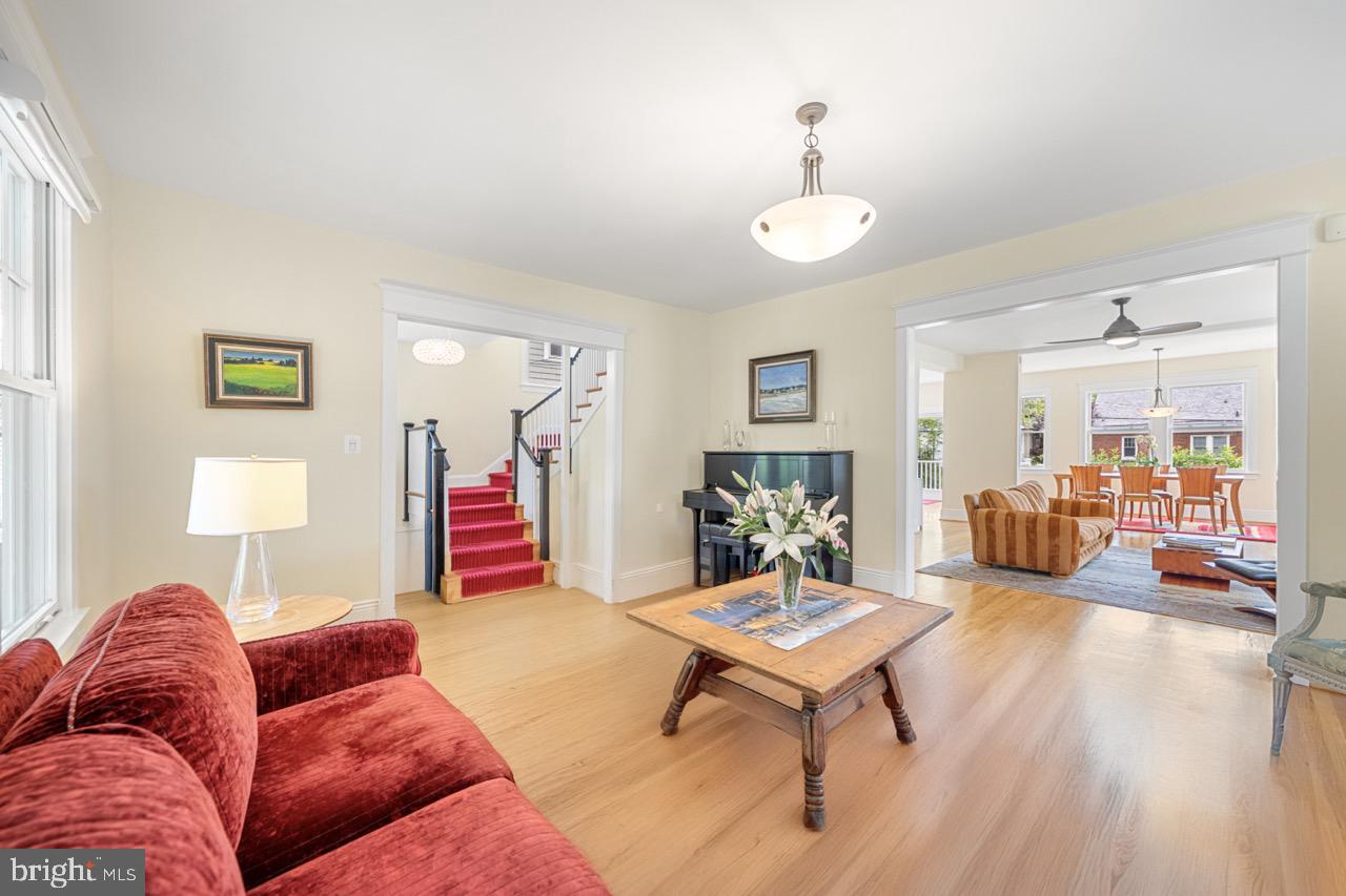 OBSERVATORY CIRCLE - Residential