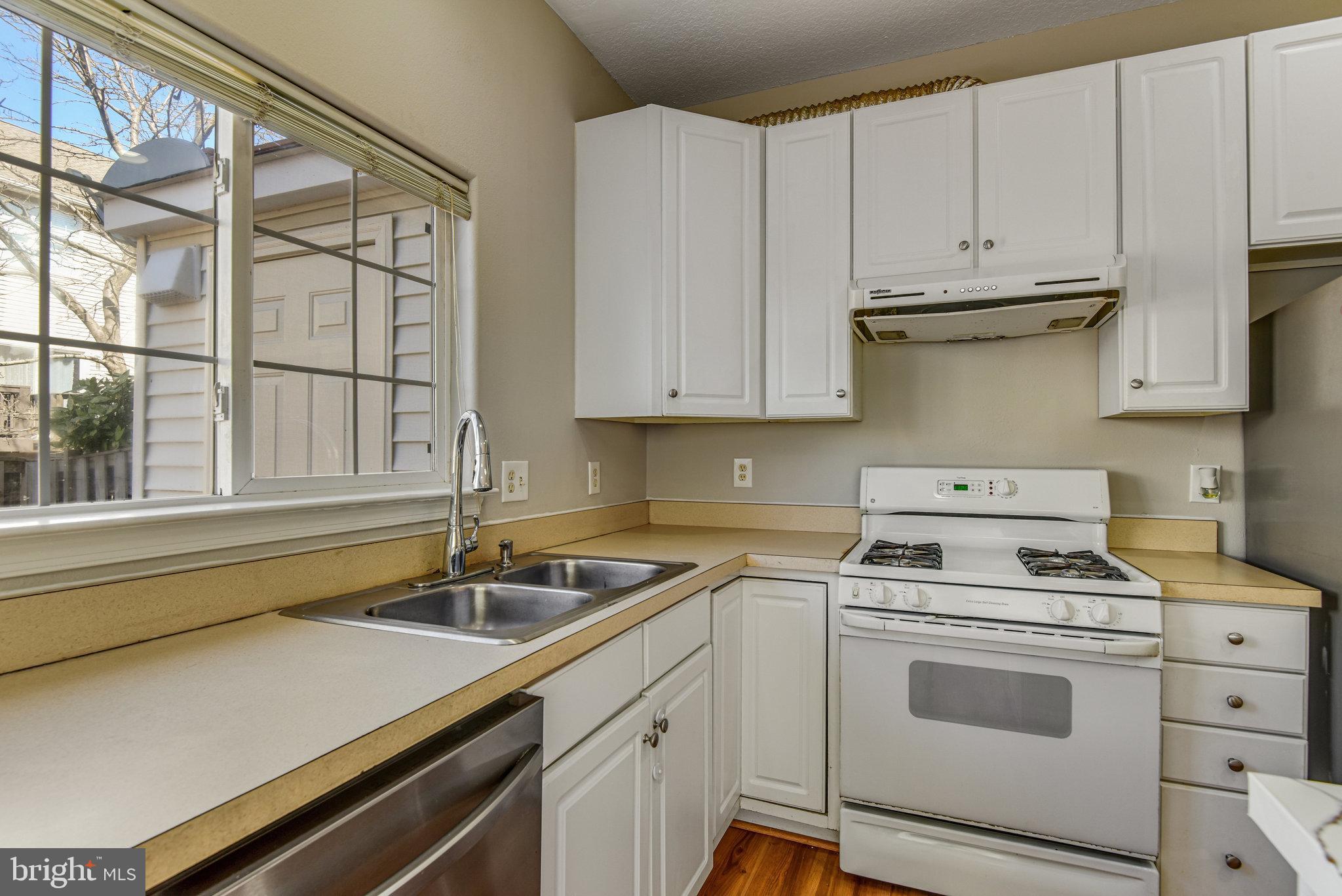 MCNAIR FARMS LAND BAY 2 - Residential Lease
