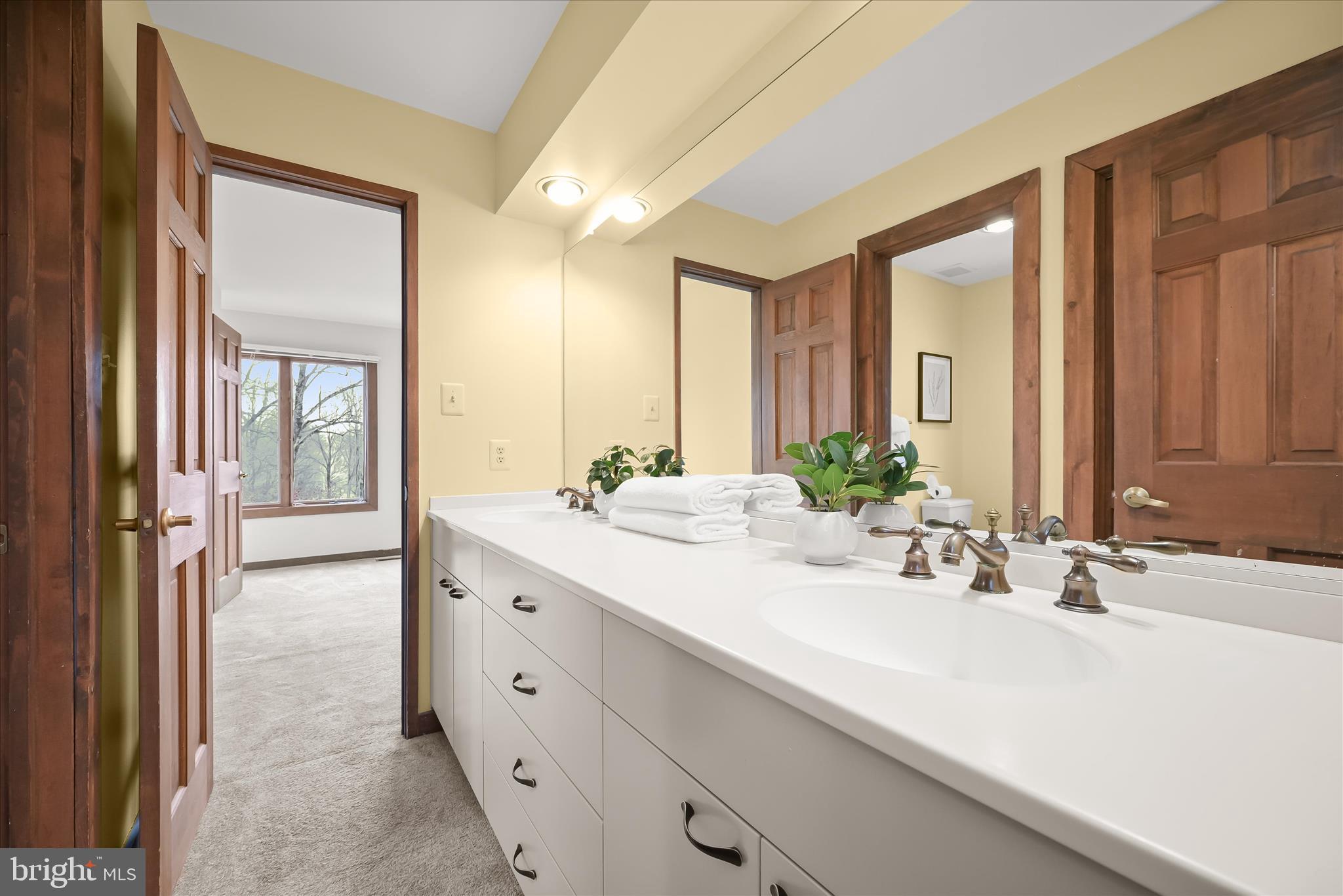 RIDGEWOOD - Residential