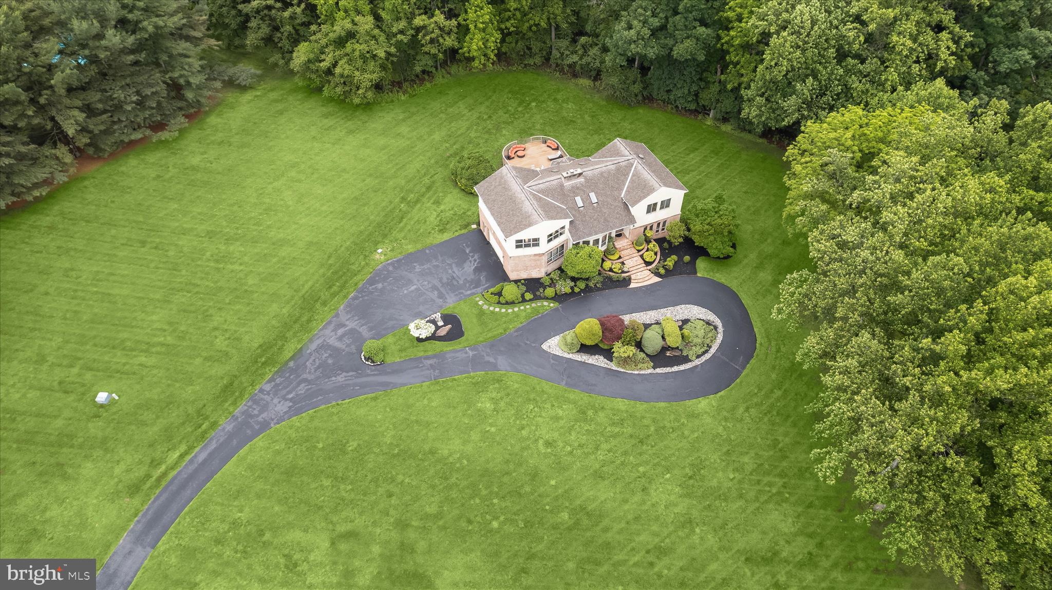 RIDGEWOOD - Residential
