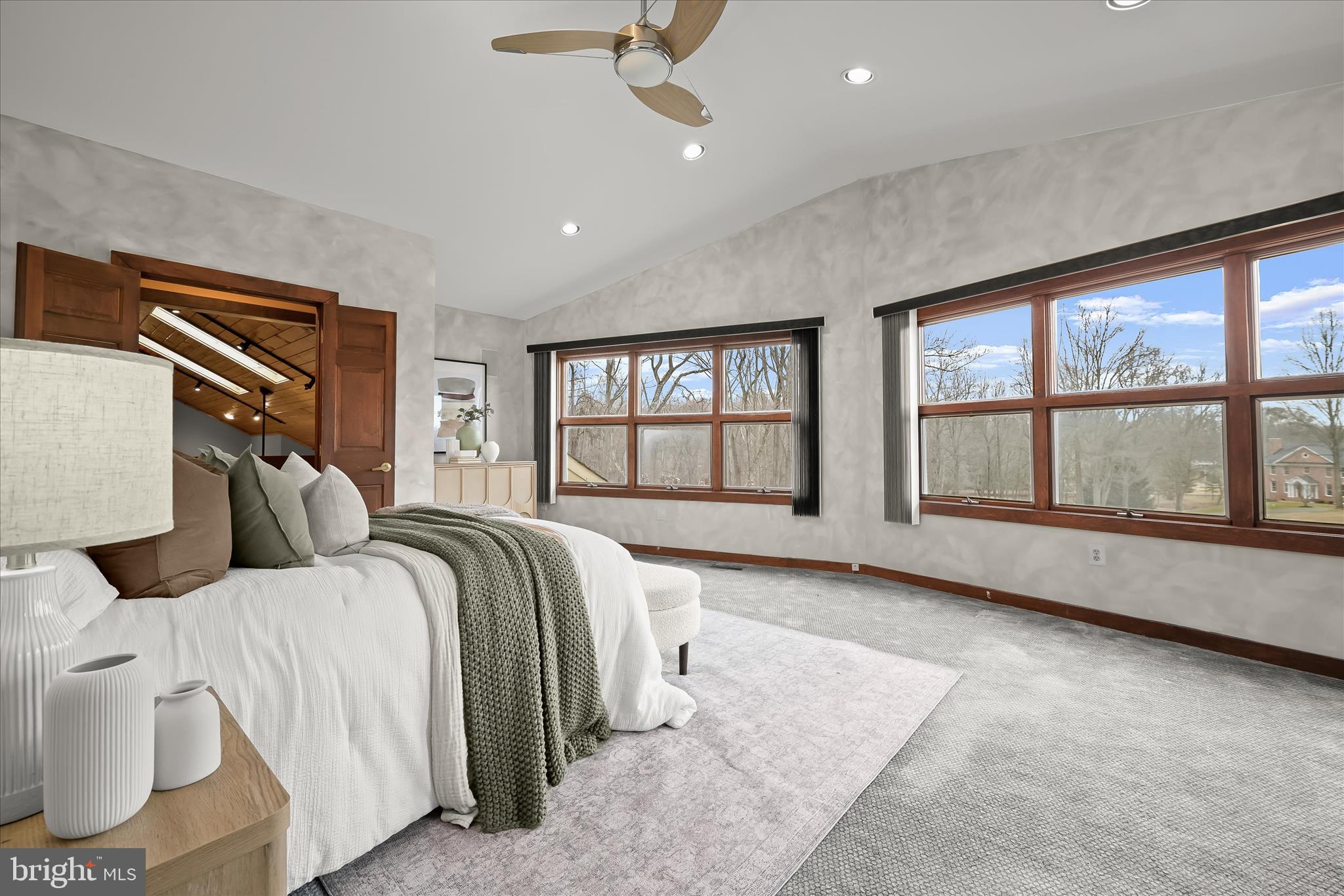 RIDGEWOOD - Residential