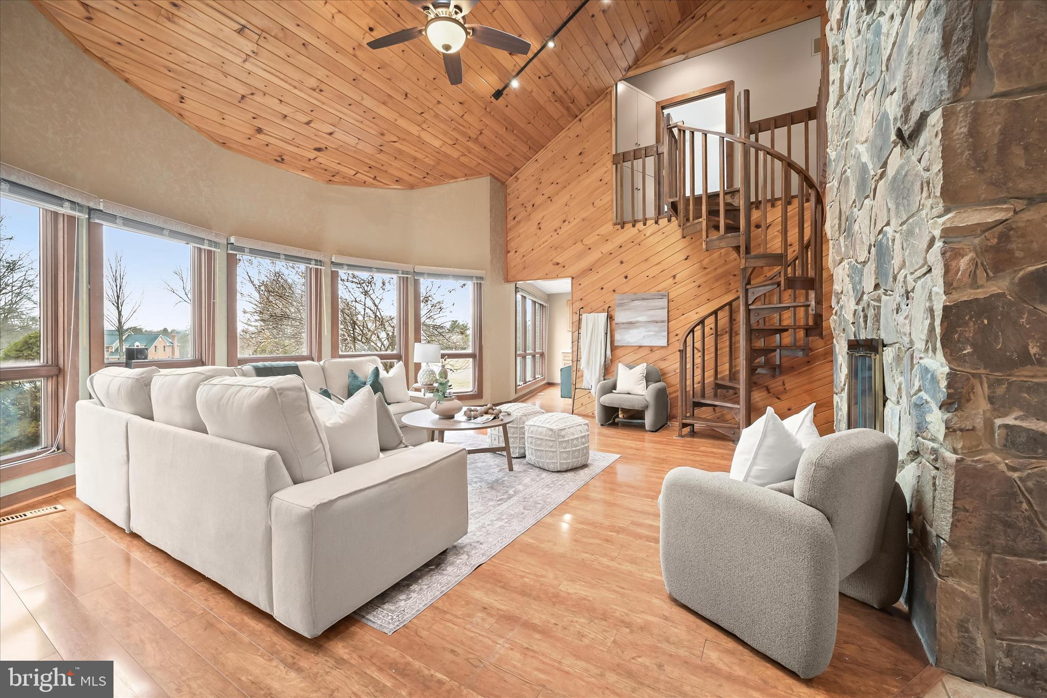 RIDGEWOOD - Residential