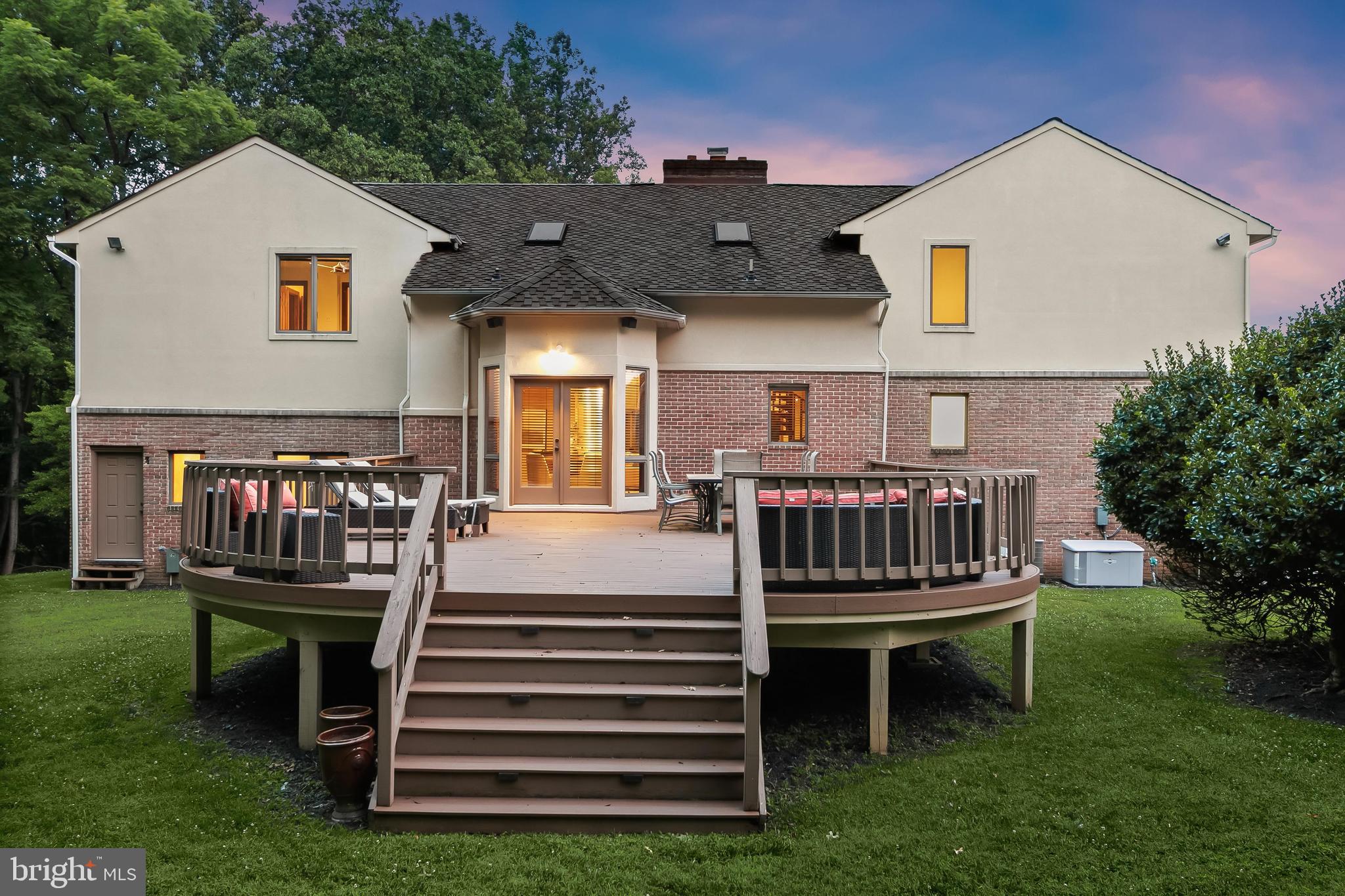 RIDGEWOOD - Residential