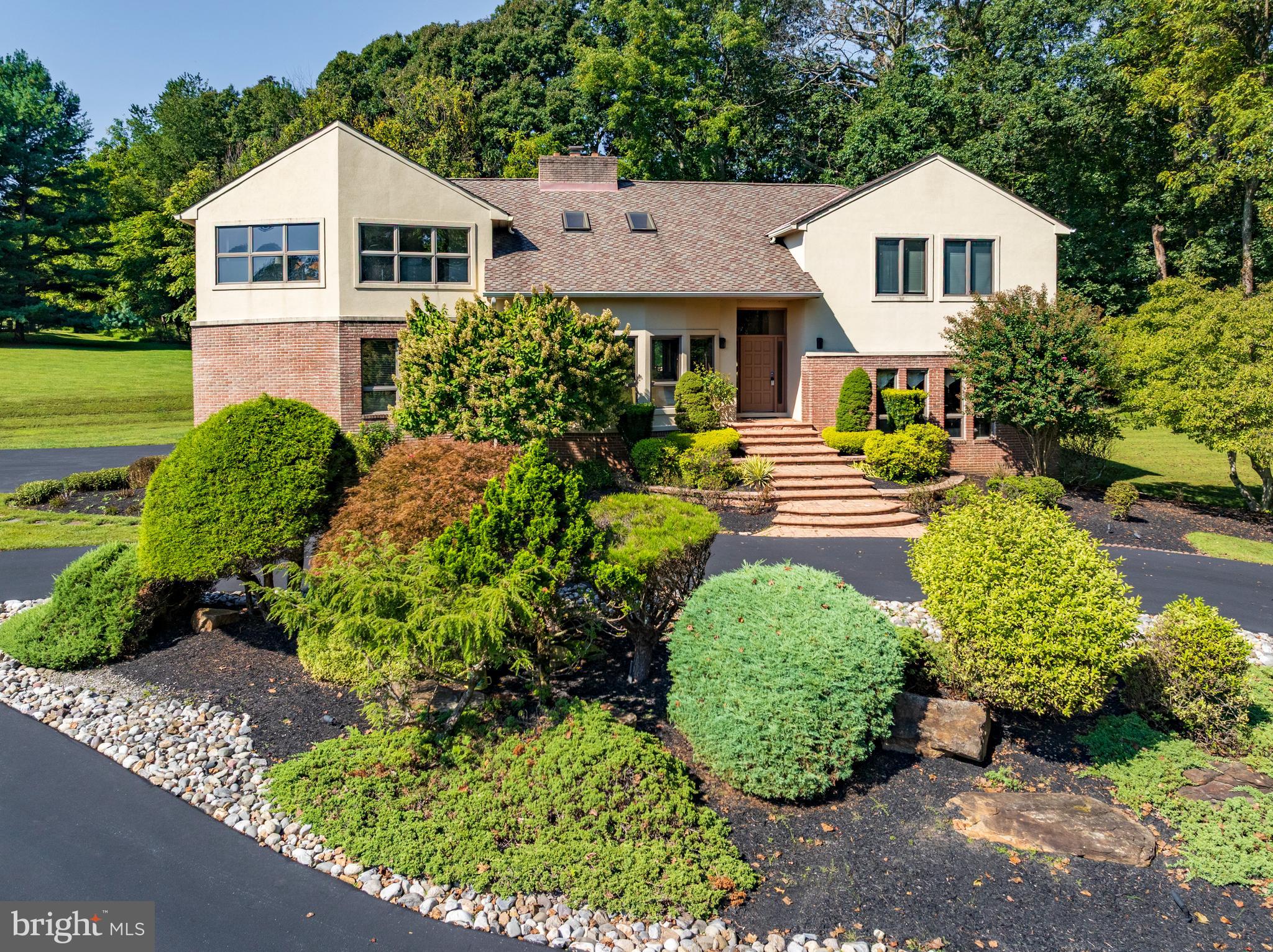 RIDGEWOOD - Residential