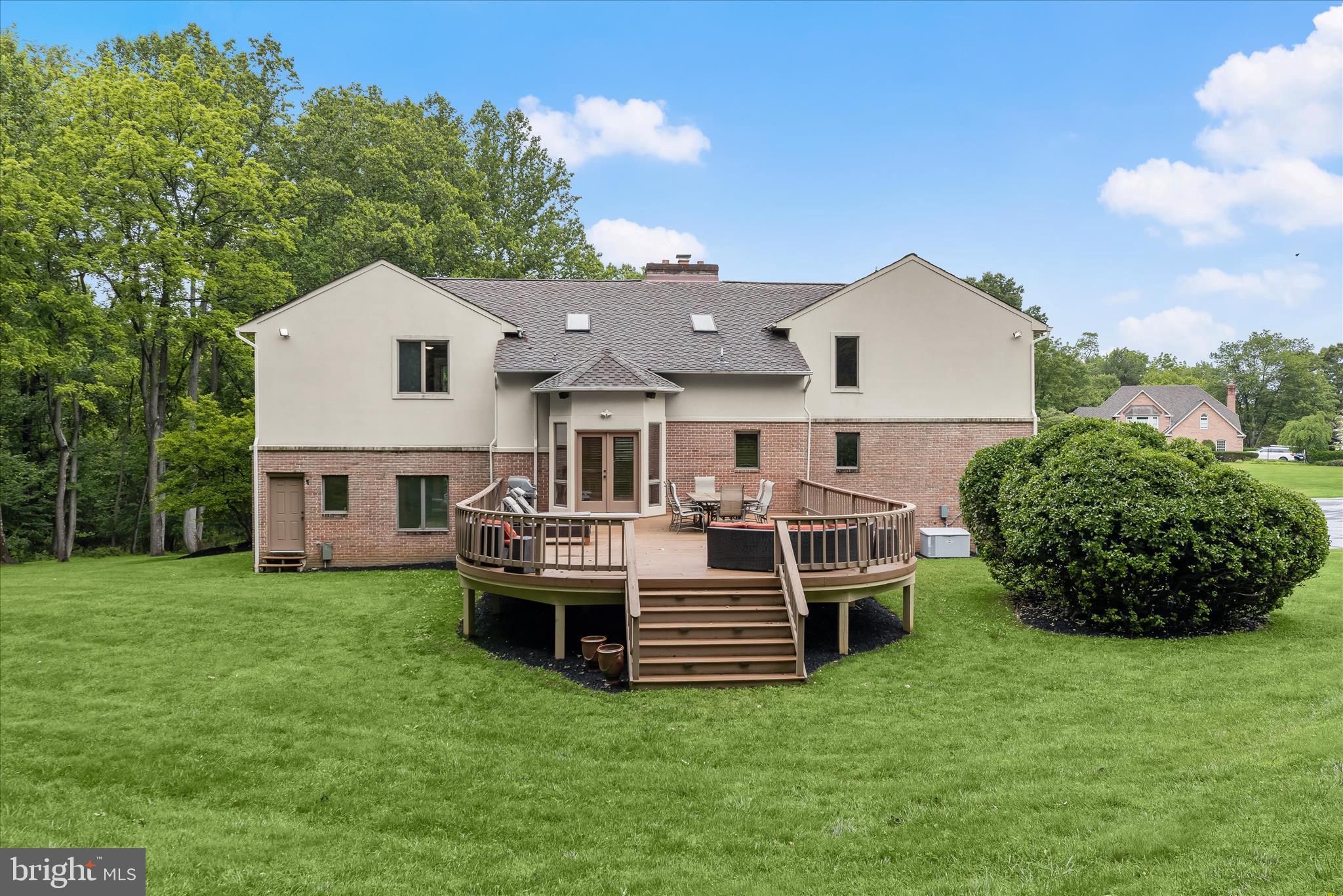 RIDGEWOOD - Residential