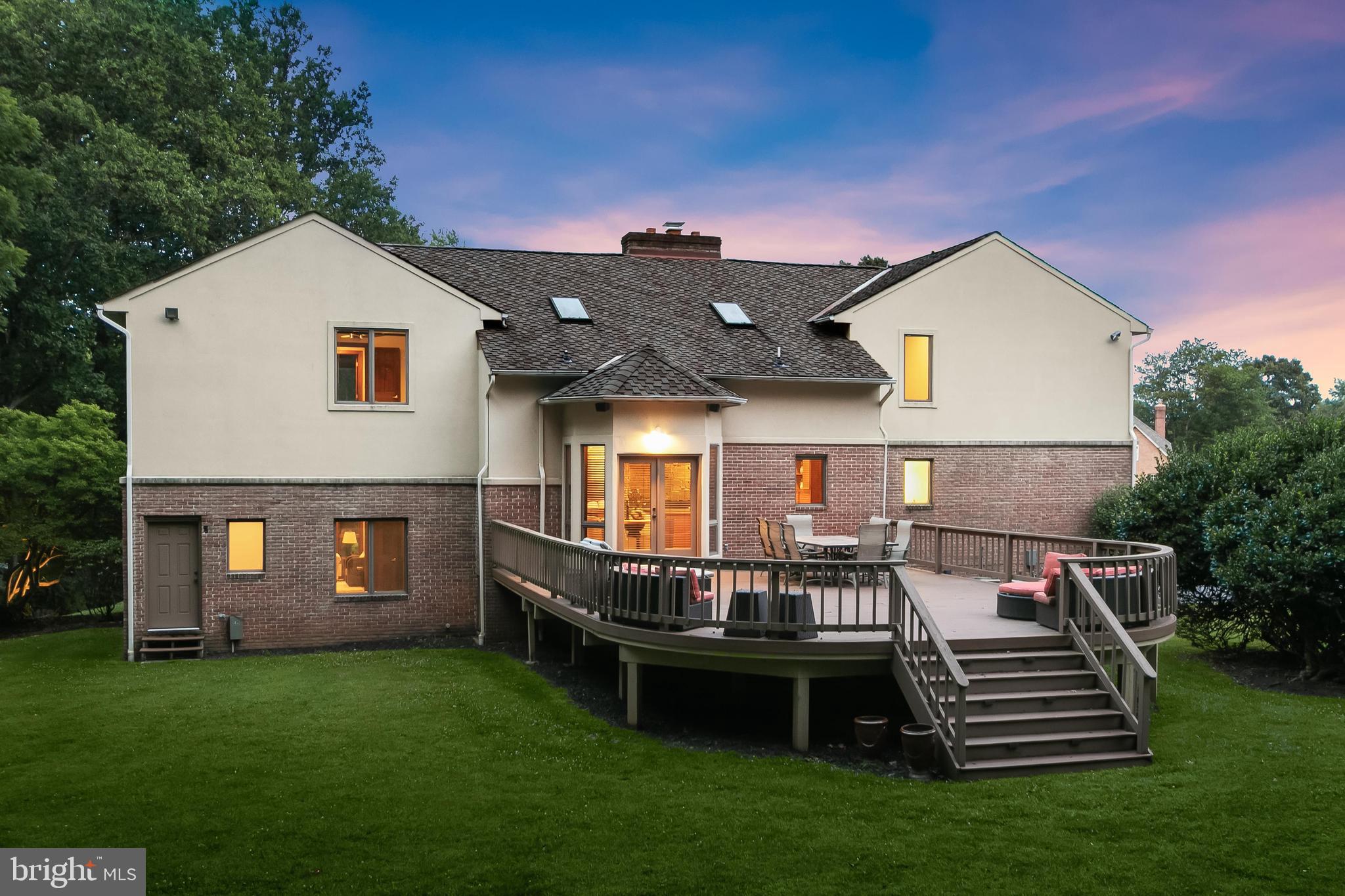 RIDGEWOOD - Residential