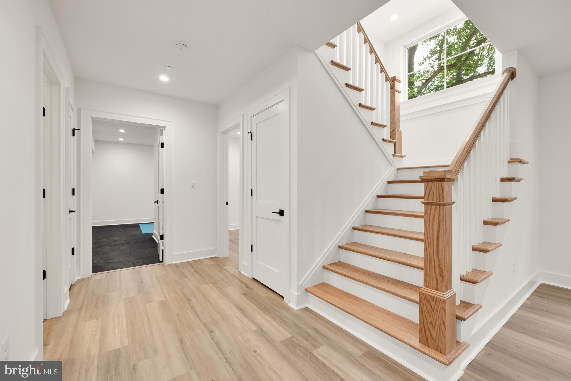 KENSINGTON ESTATES - Residential