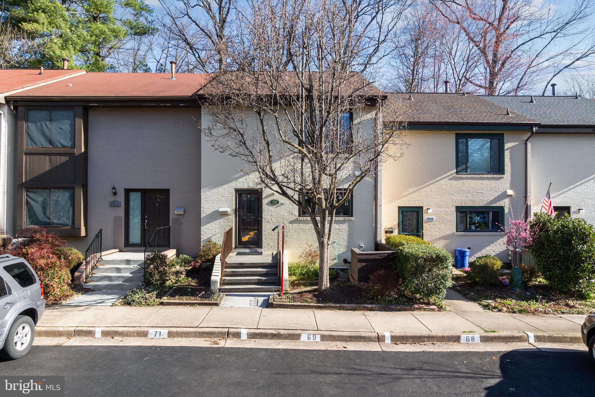 RESTON - Residential