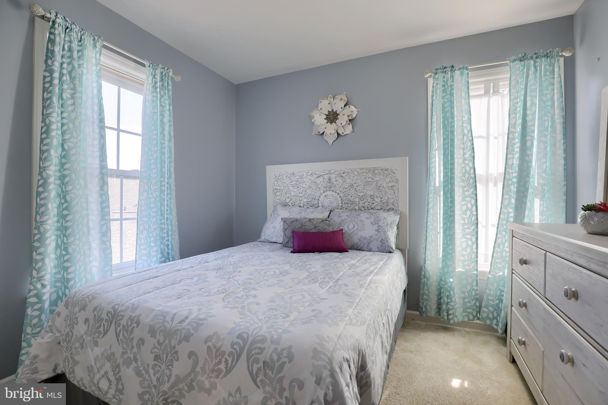 FLORIN HILL - Residential