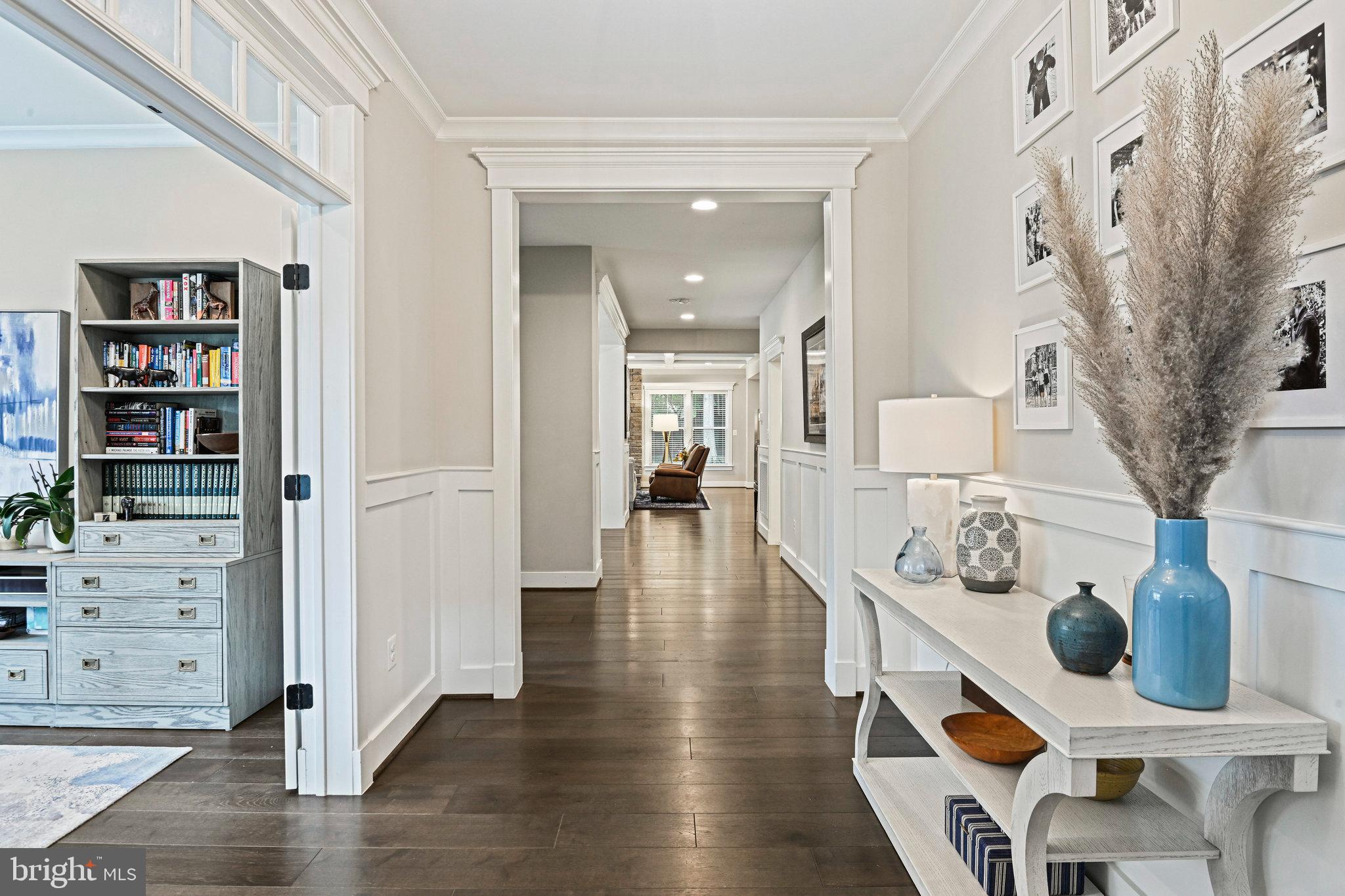VIENNA WOODS - Residential