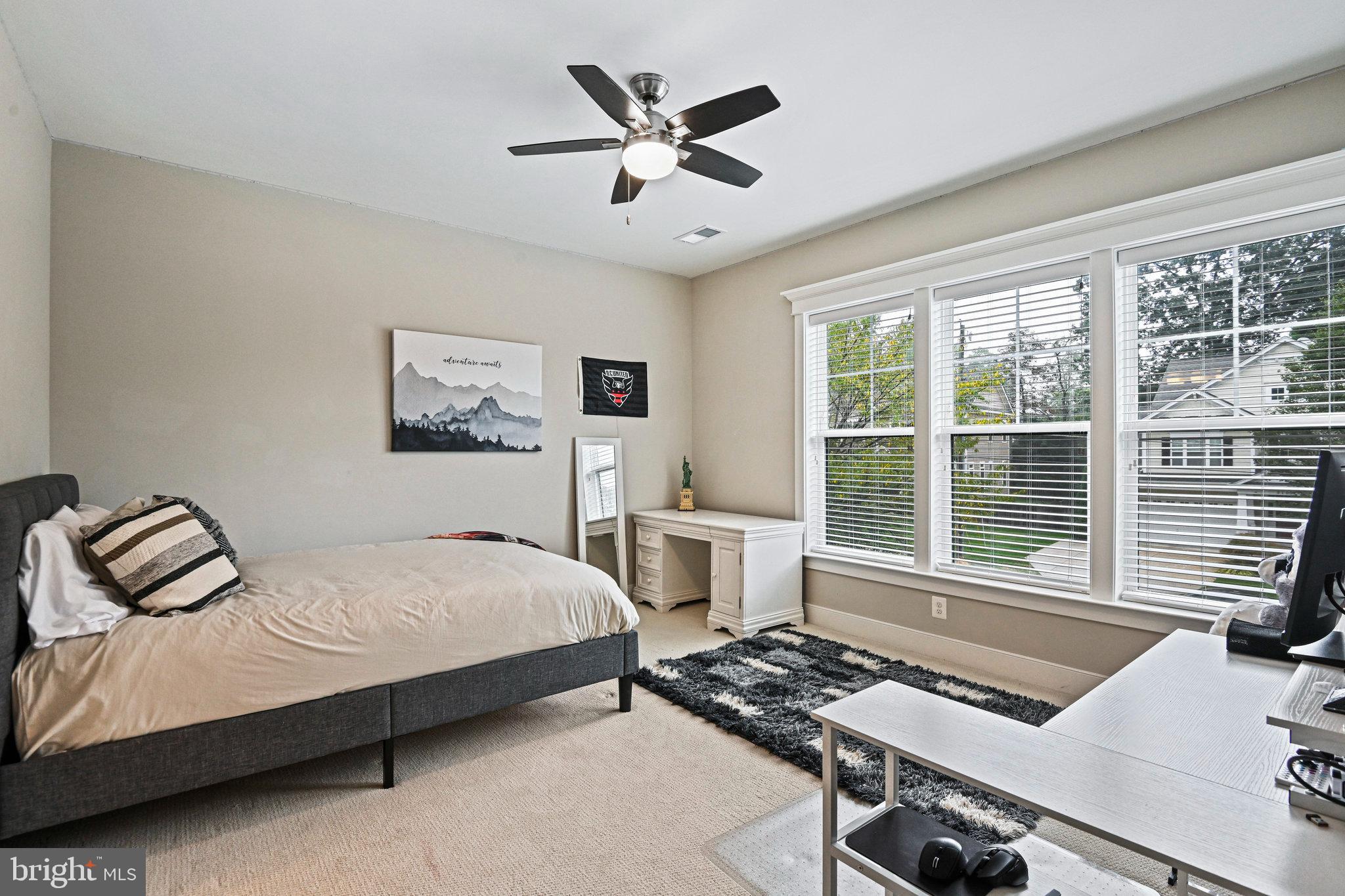 VIENNA WOODS - Residential