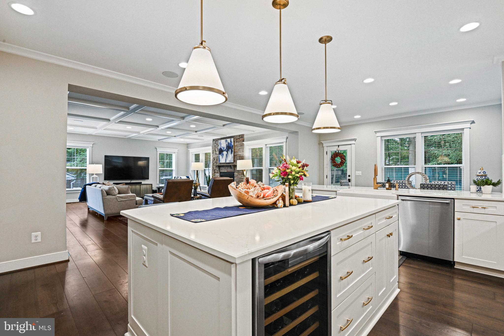 VIENNA WOODS - Residential