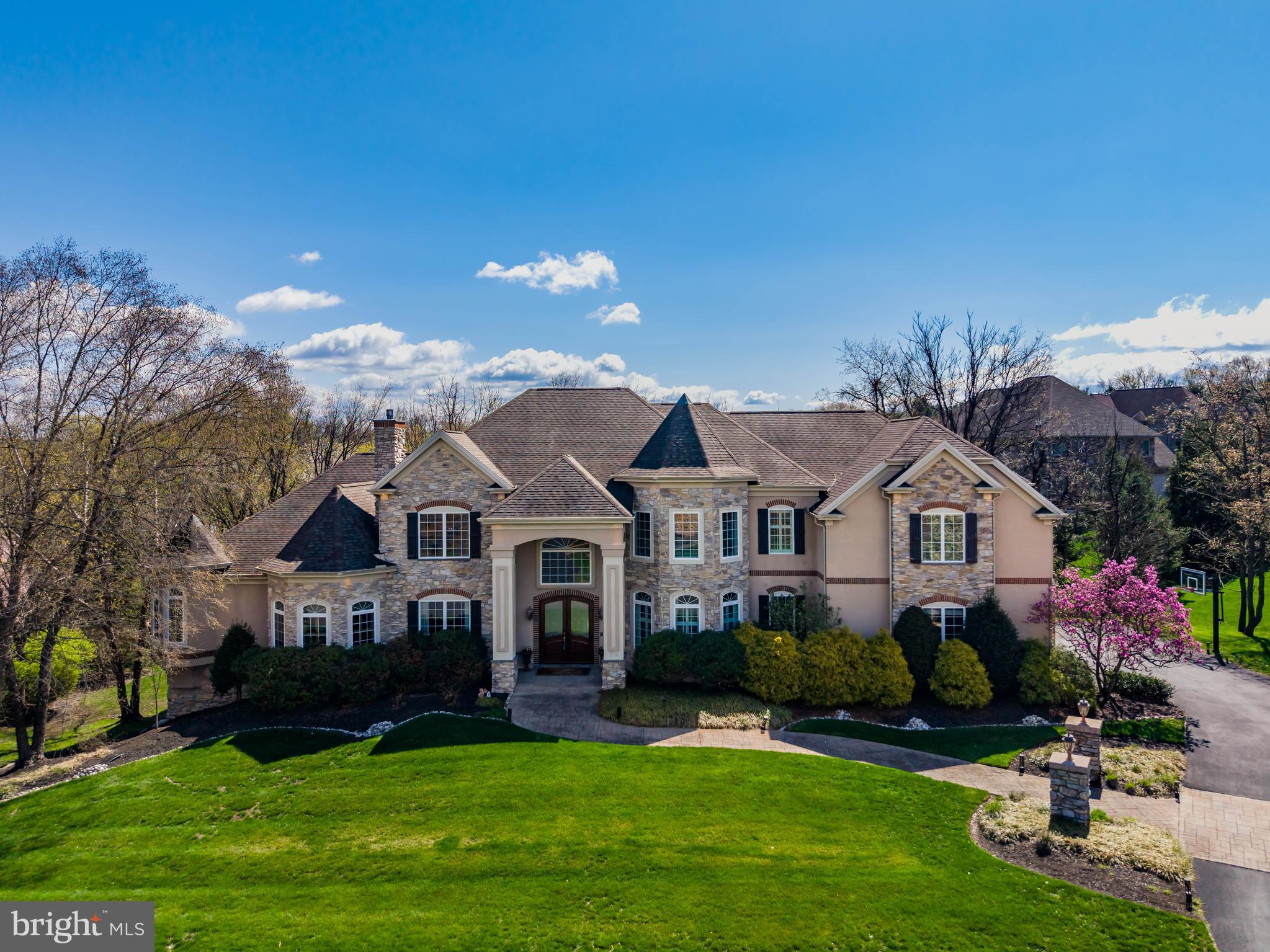 PINEHURST HILLS - Residential