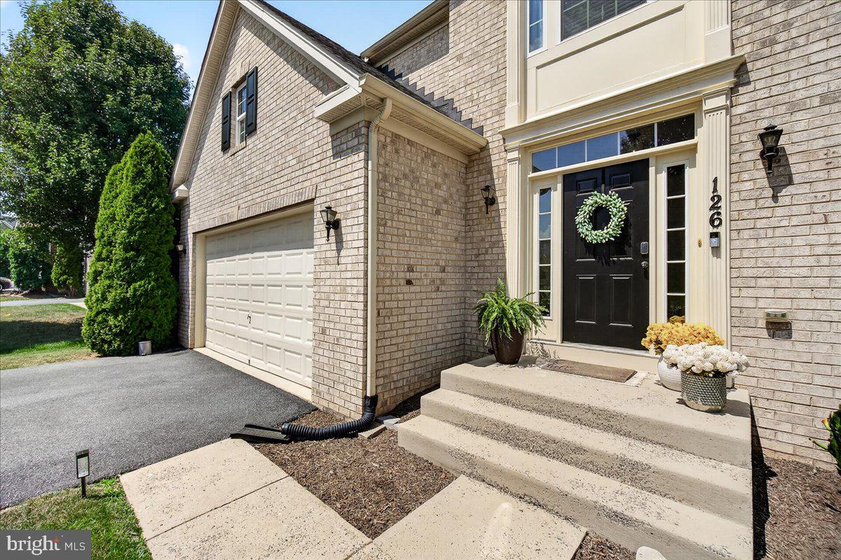 CLOVER RIDGE - Residential