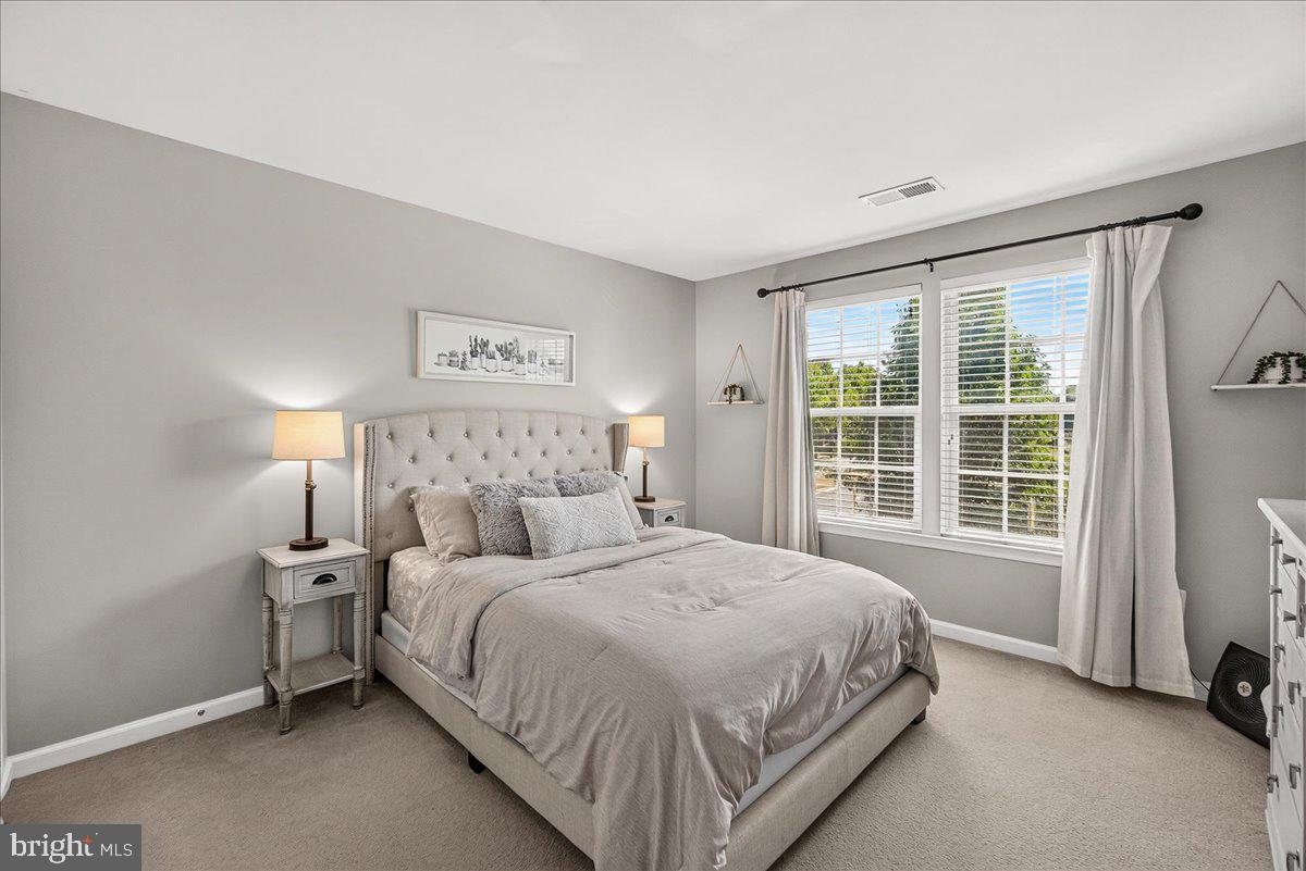 CLOVER RIDGE - Residential