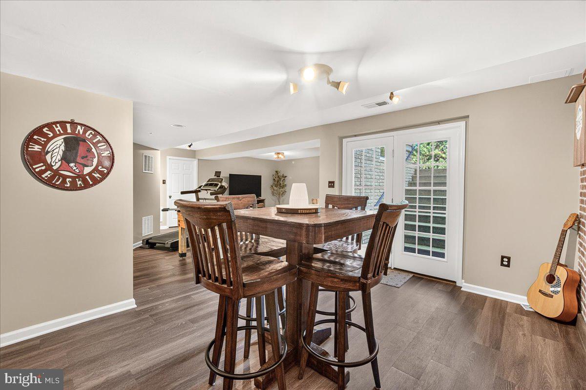CLOVER RIDGE - Residential