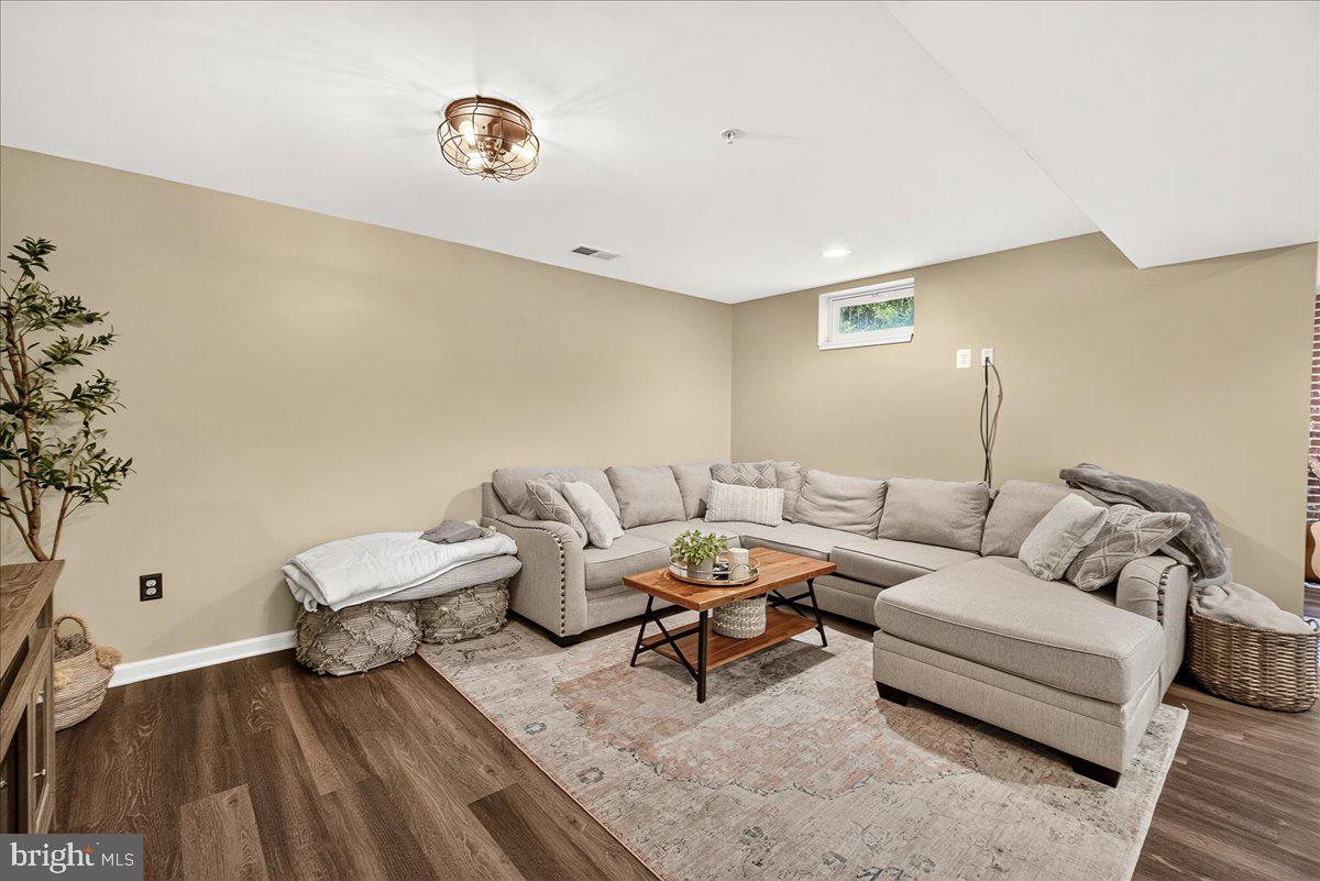 CLOVER RIDGE - Residential